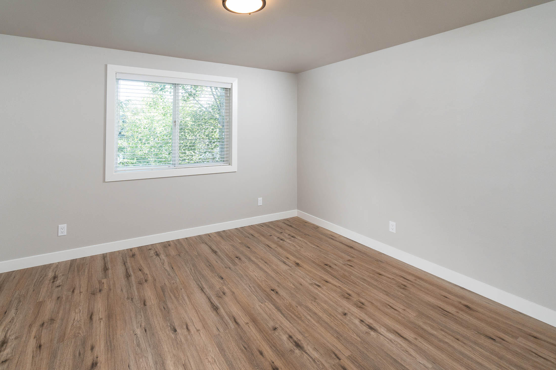 1439 NW Juniper Street Unit: APT 12