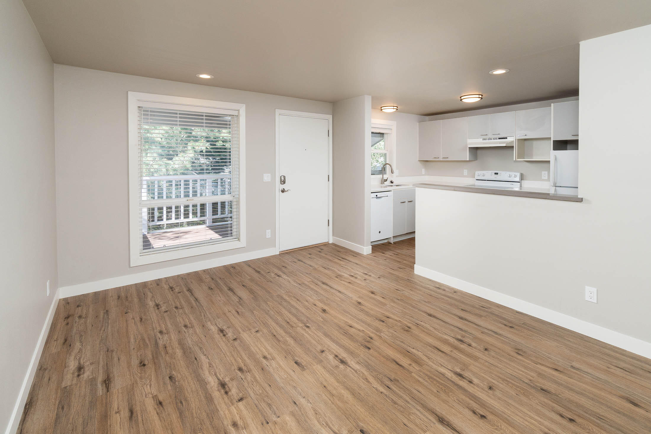 1439 NW Juniper Street Unit: APT 12