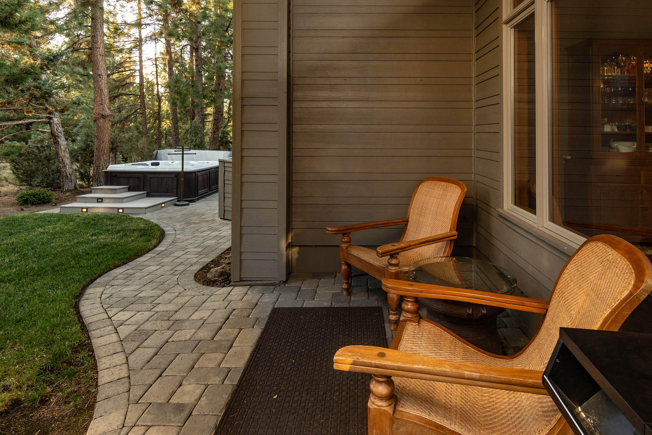 3237 NW Melville Drive
