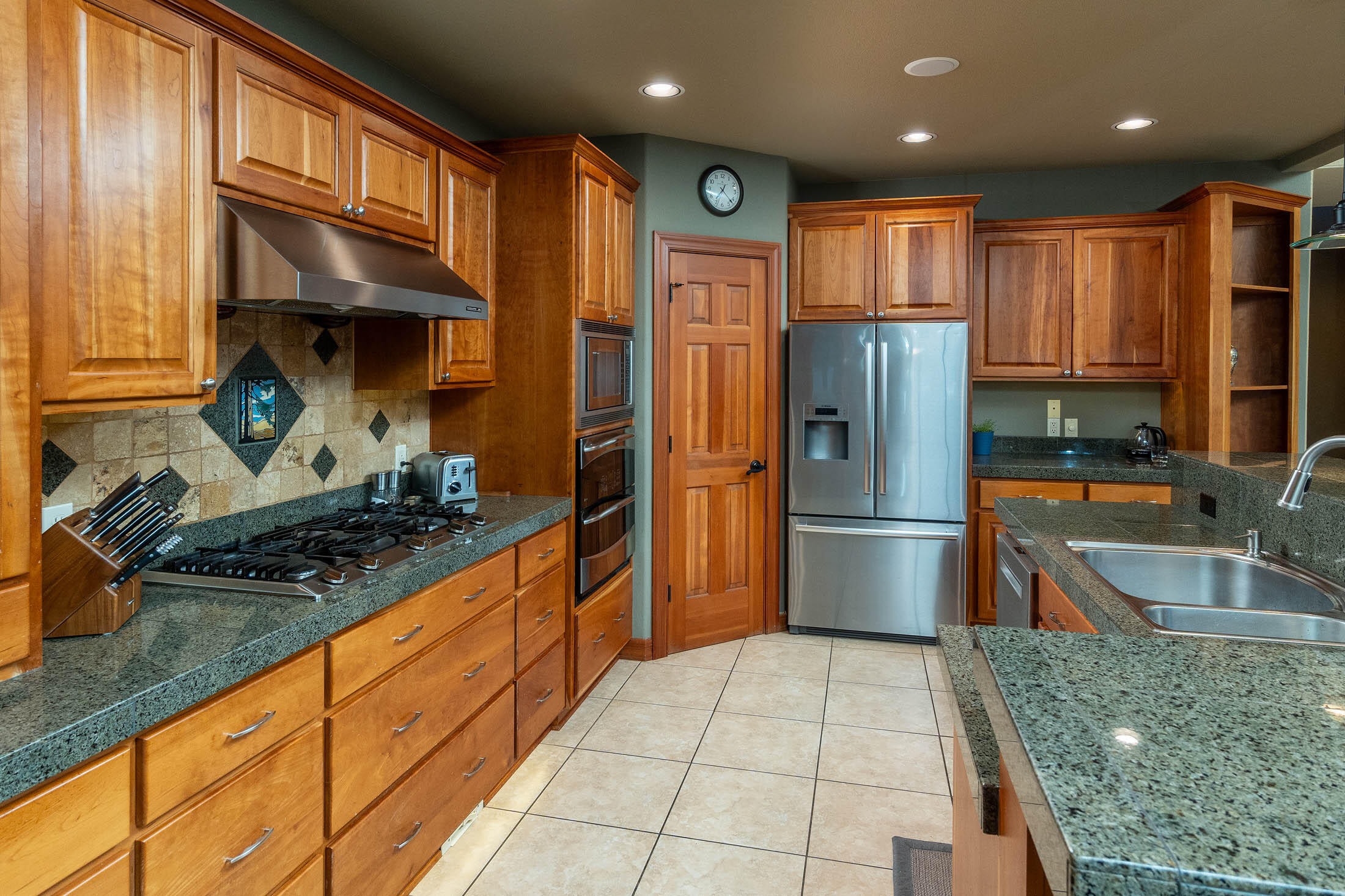 3237 NW Melville Drive