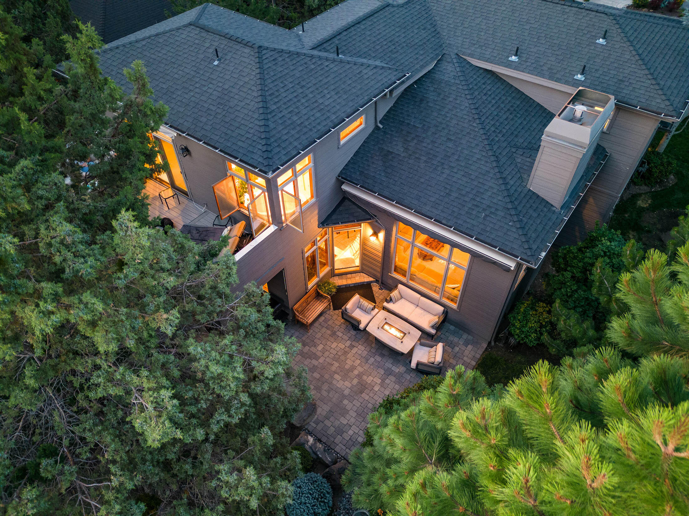 3237 NW Melville Drive