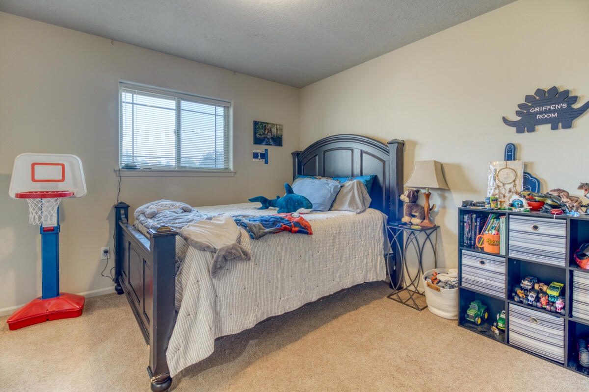 1359 NE Dawson Drive Unit: 1 & 2