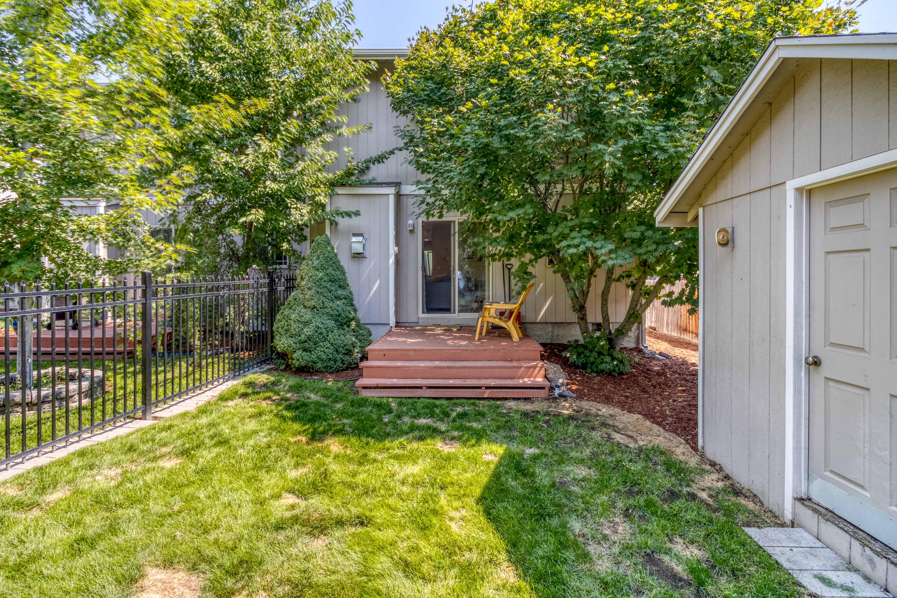 1359 NE Dawson Drive Unit: 1 & 2