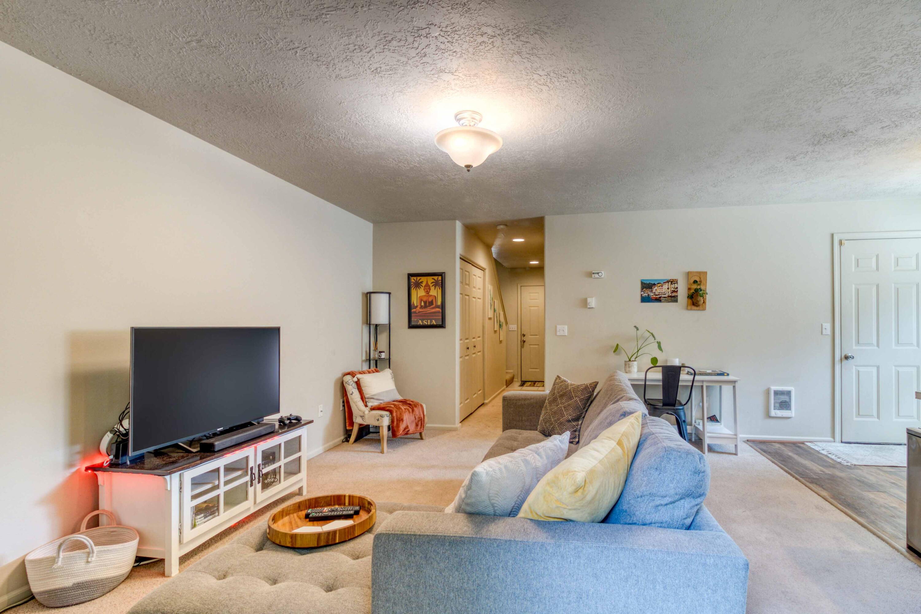 1359 NE Dawson Drive Unit: 1 & 2