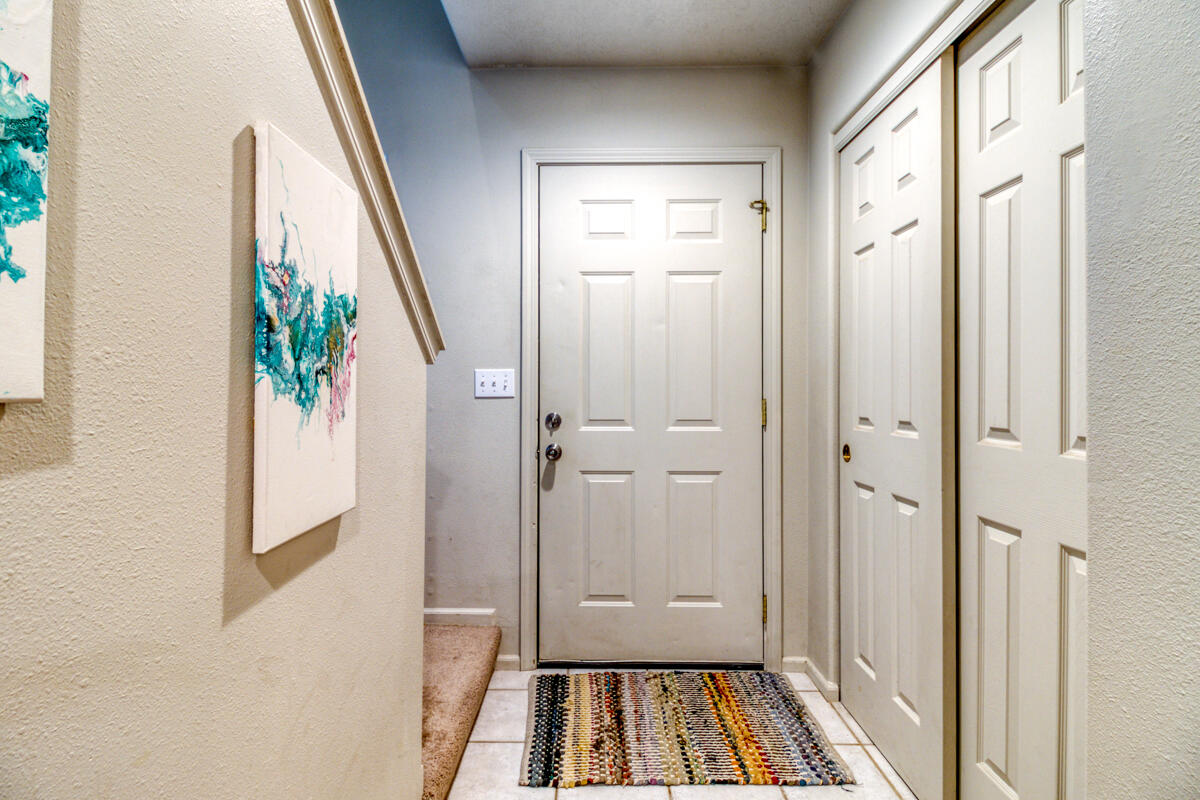 1359 NE Dawson Drive Unit: 1 & 2