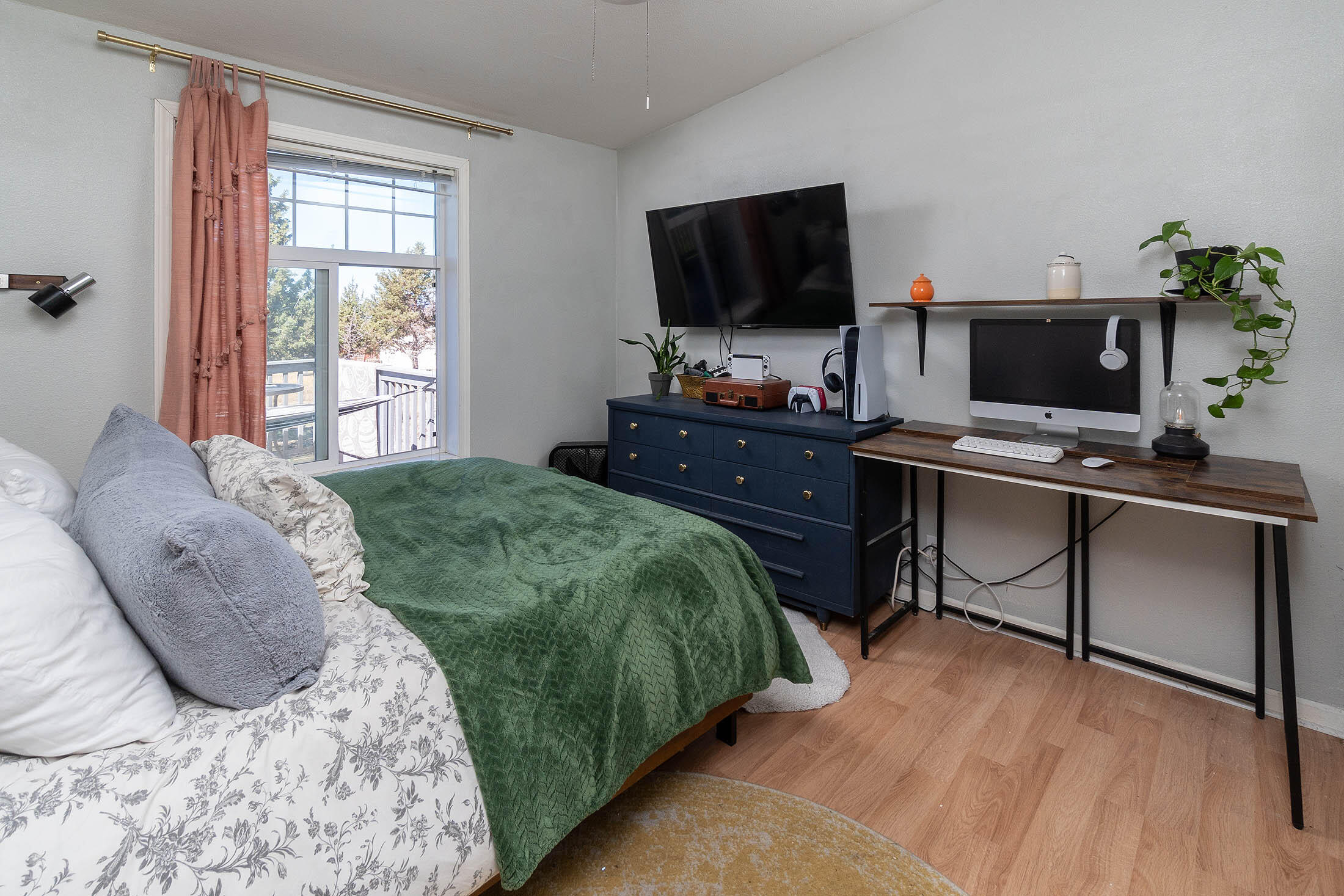 5555 SE Jerry Drive
