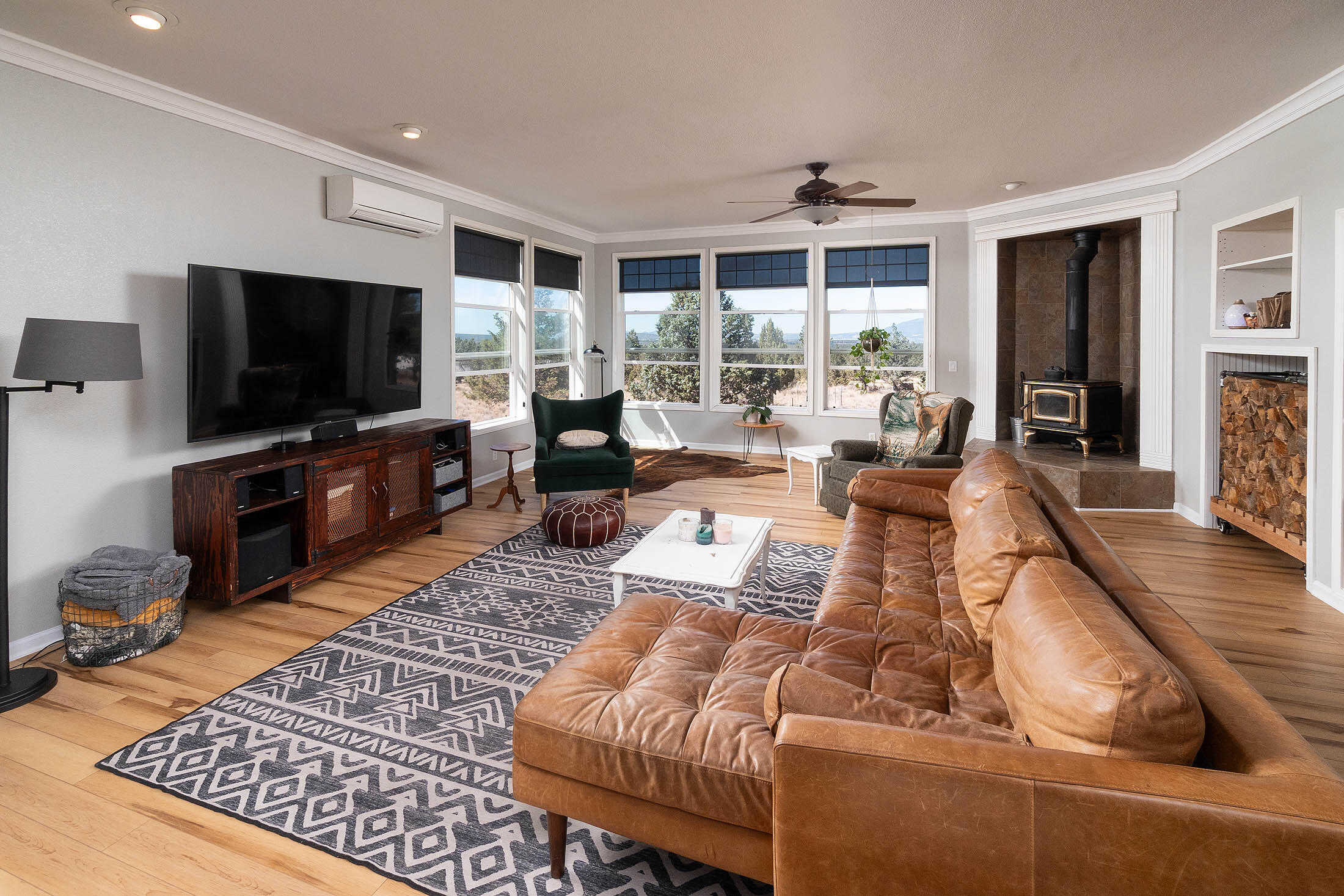 5555 SE Jerry Drive