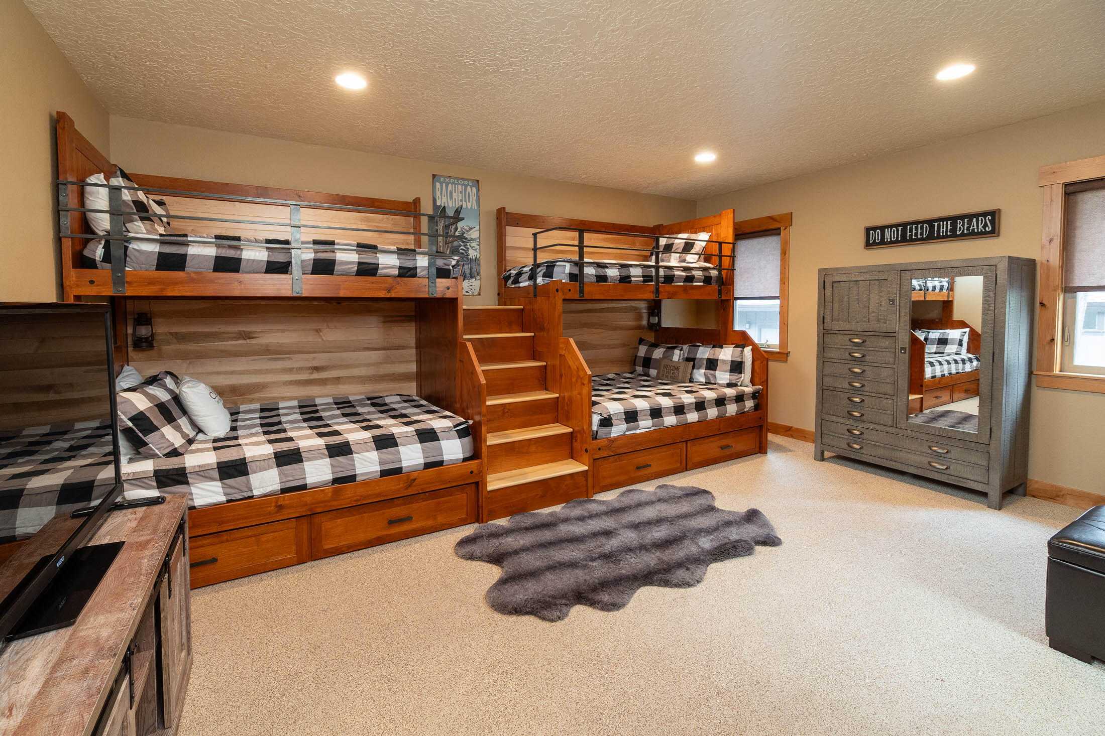 56191 Sable Rock Loop