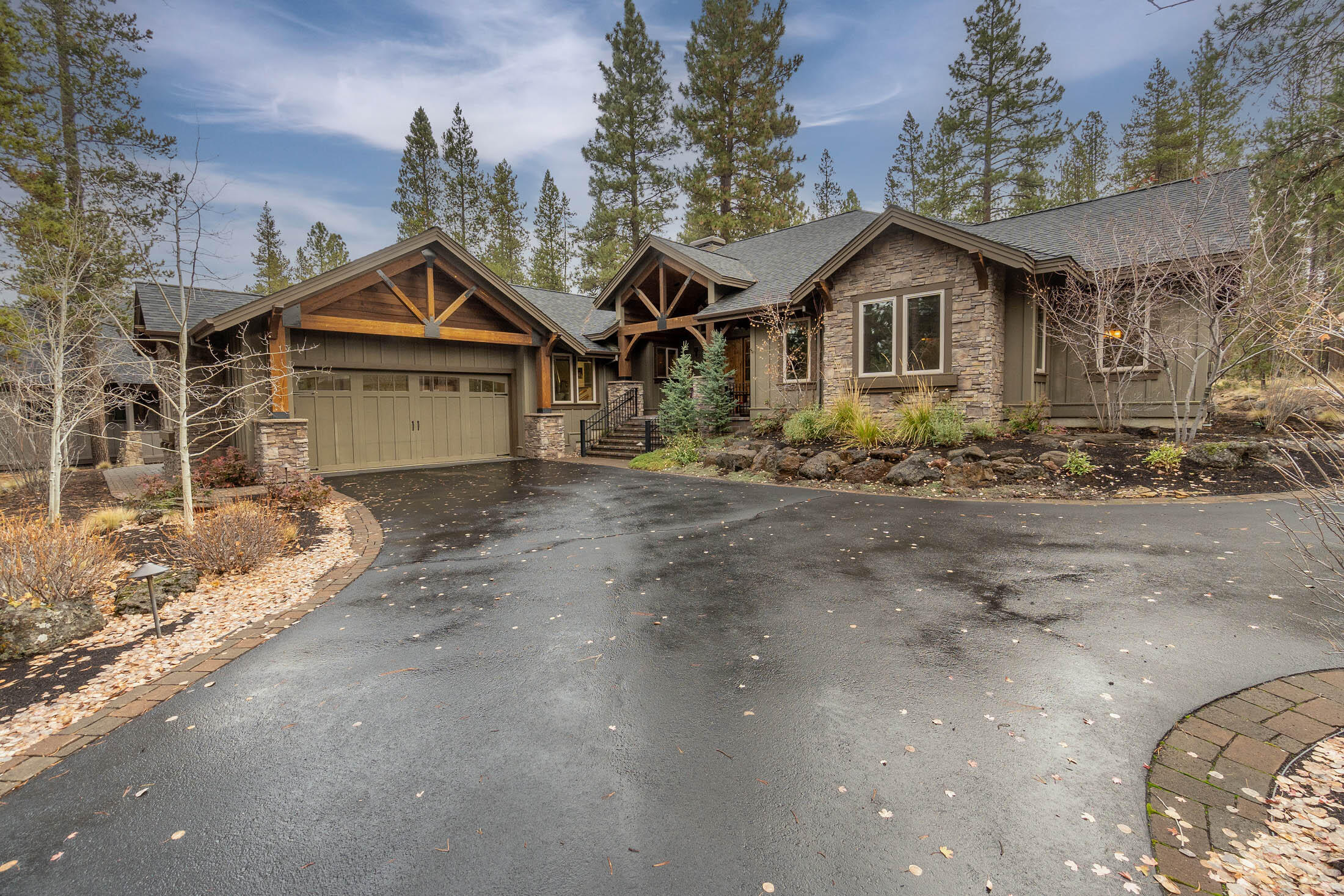 56191 Sable Rock Loop