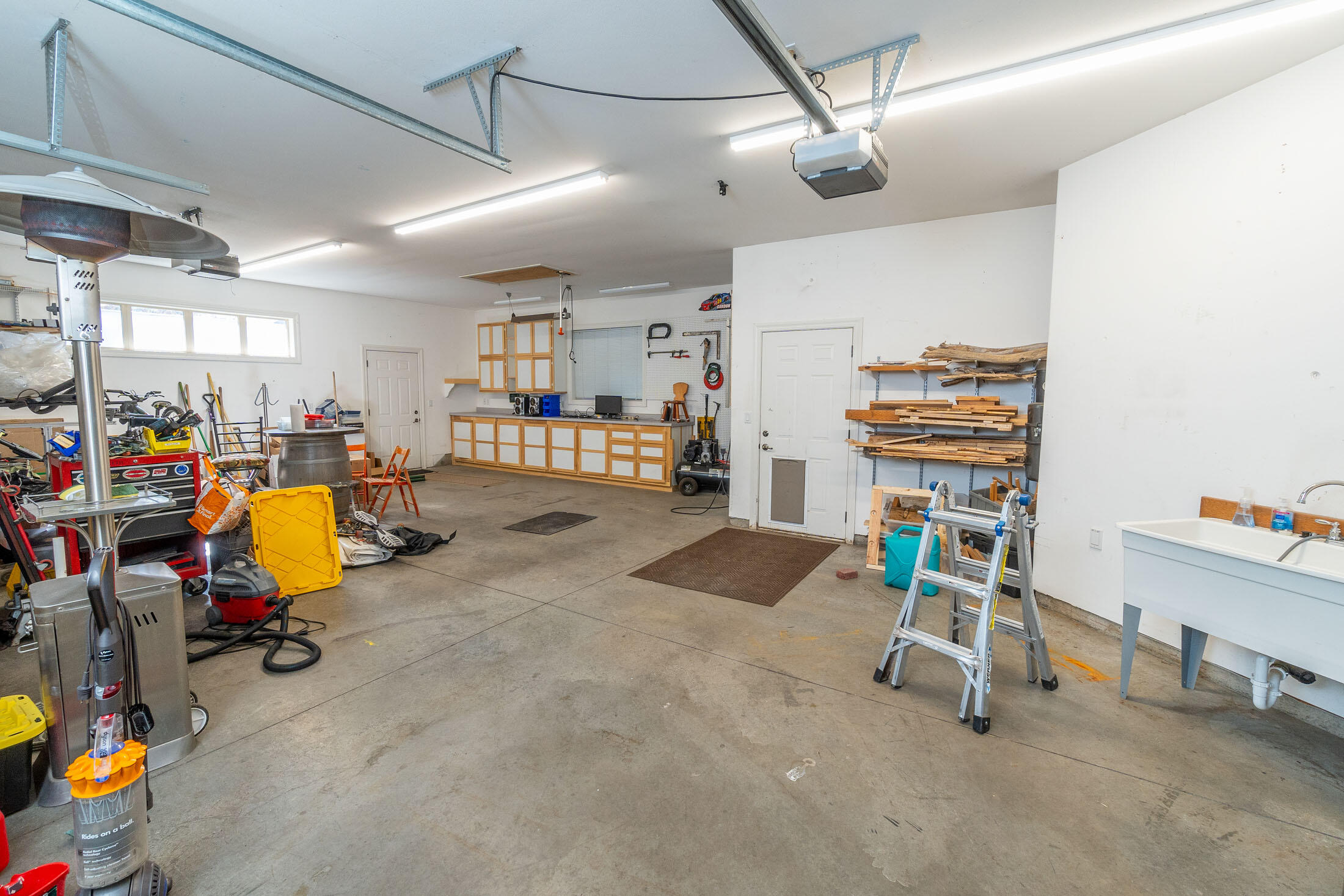 60923 Zircon Drive