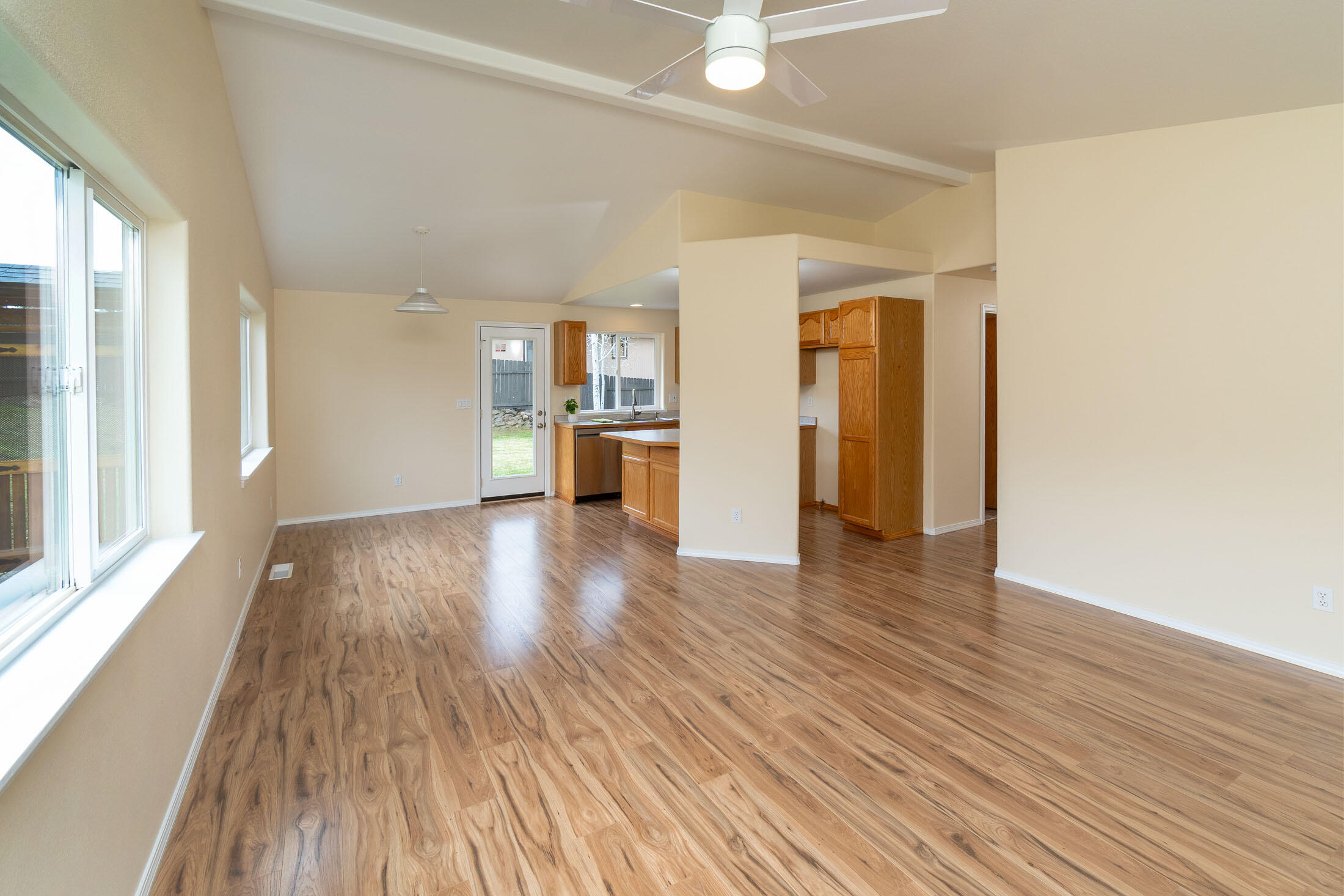 3175 NE Saber Drive