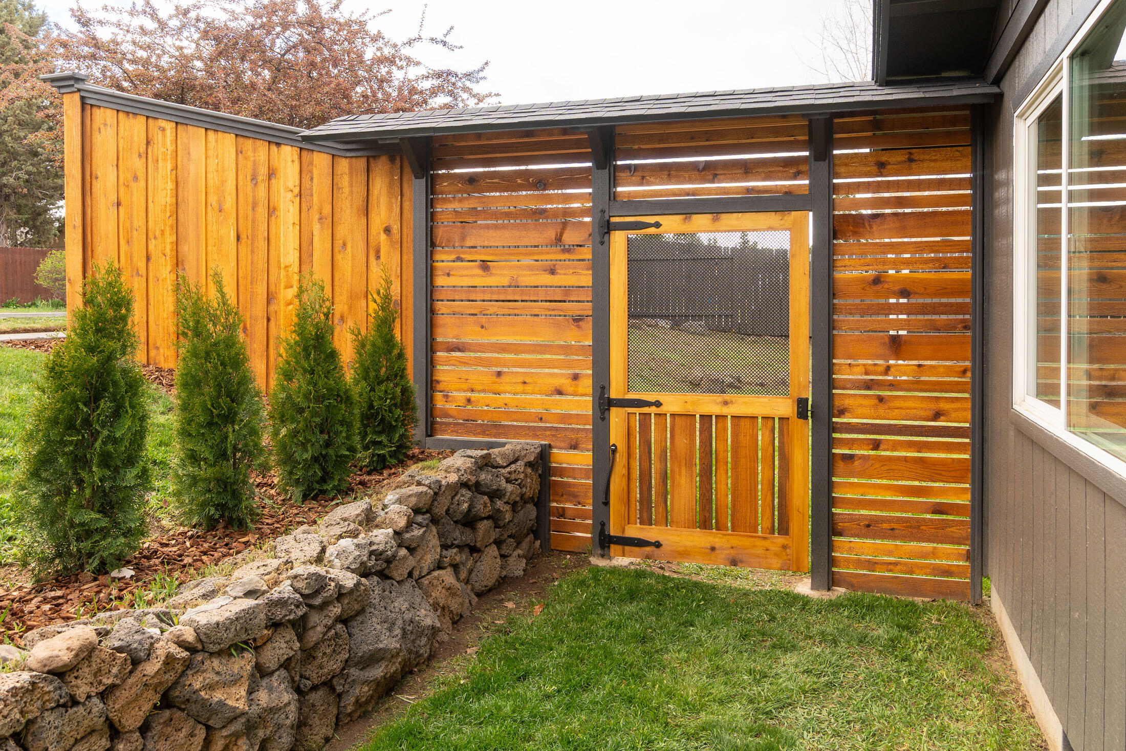 3175 NE Saber Drive