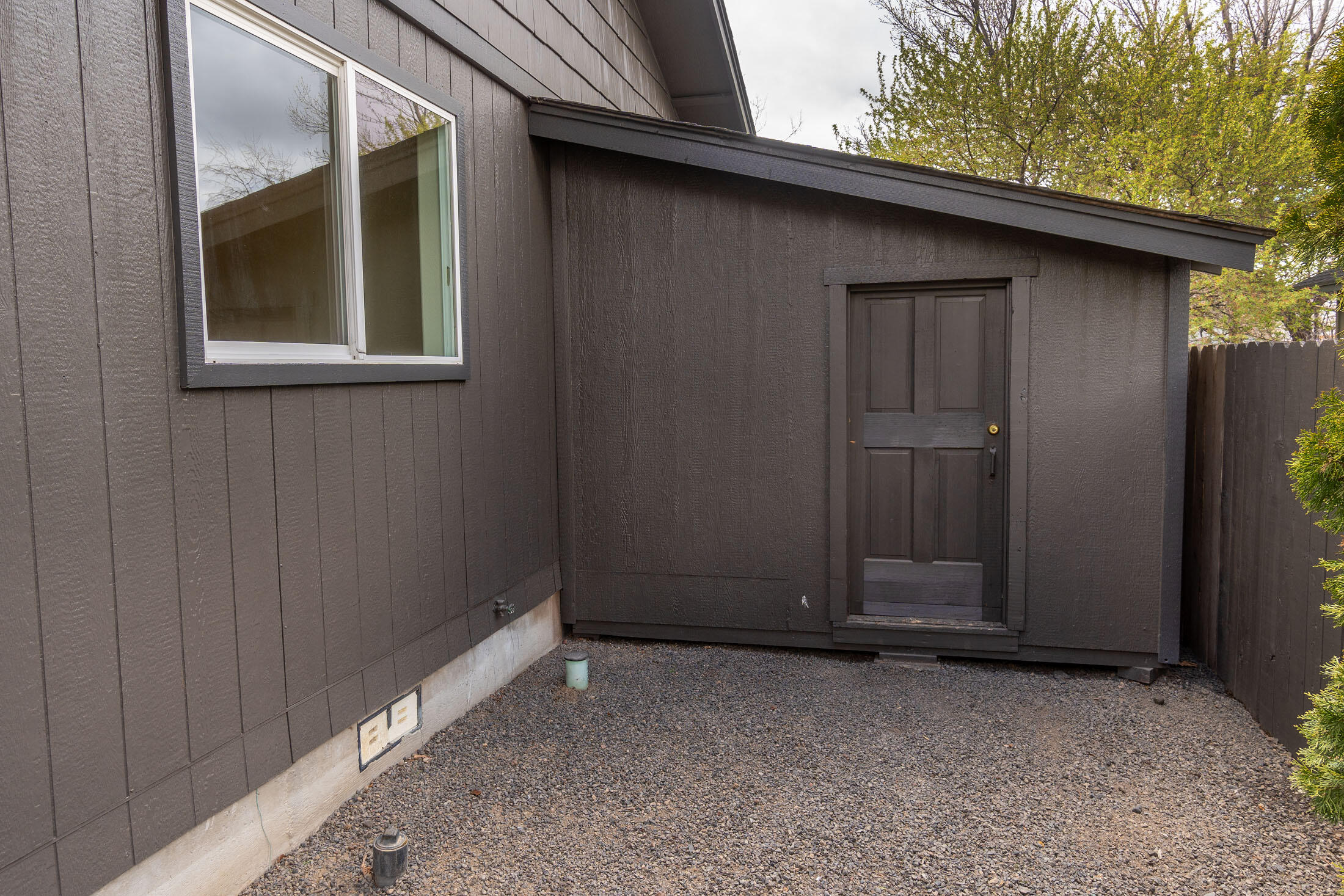 3175 NE Saber Drive