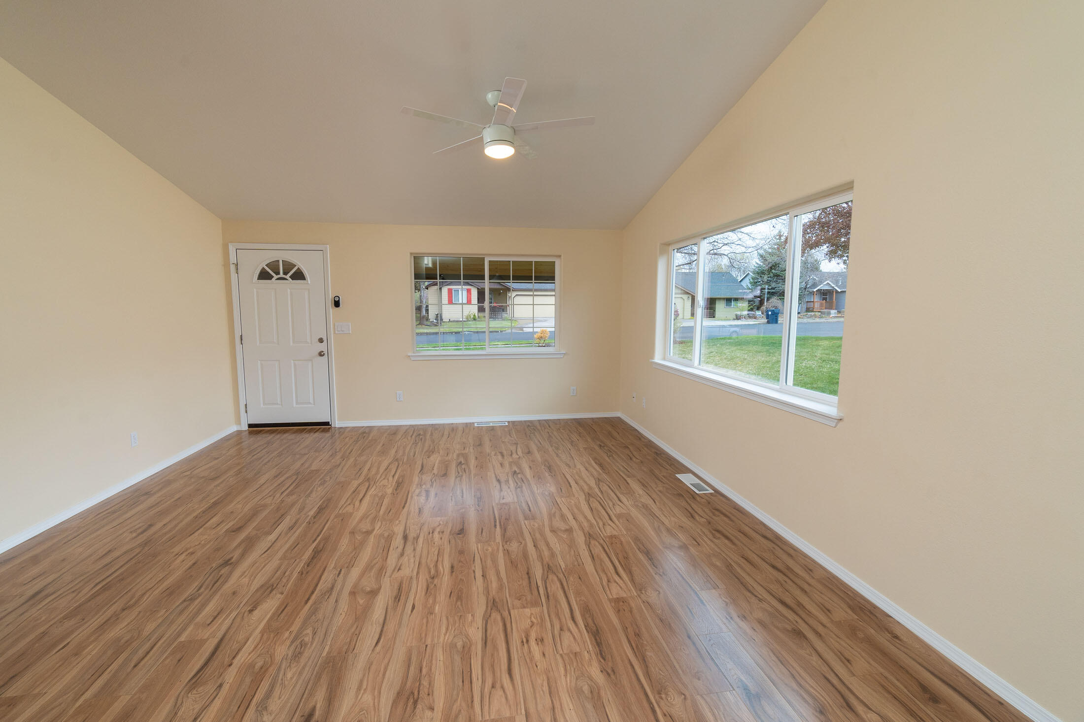 3175 NE Saber Drive