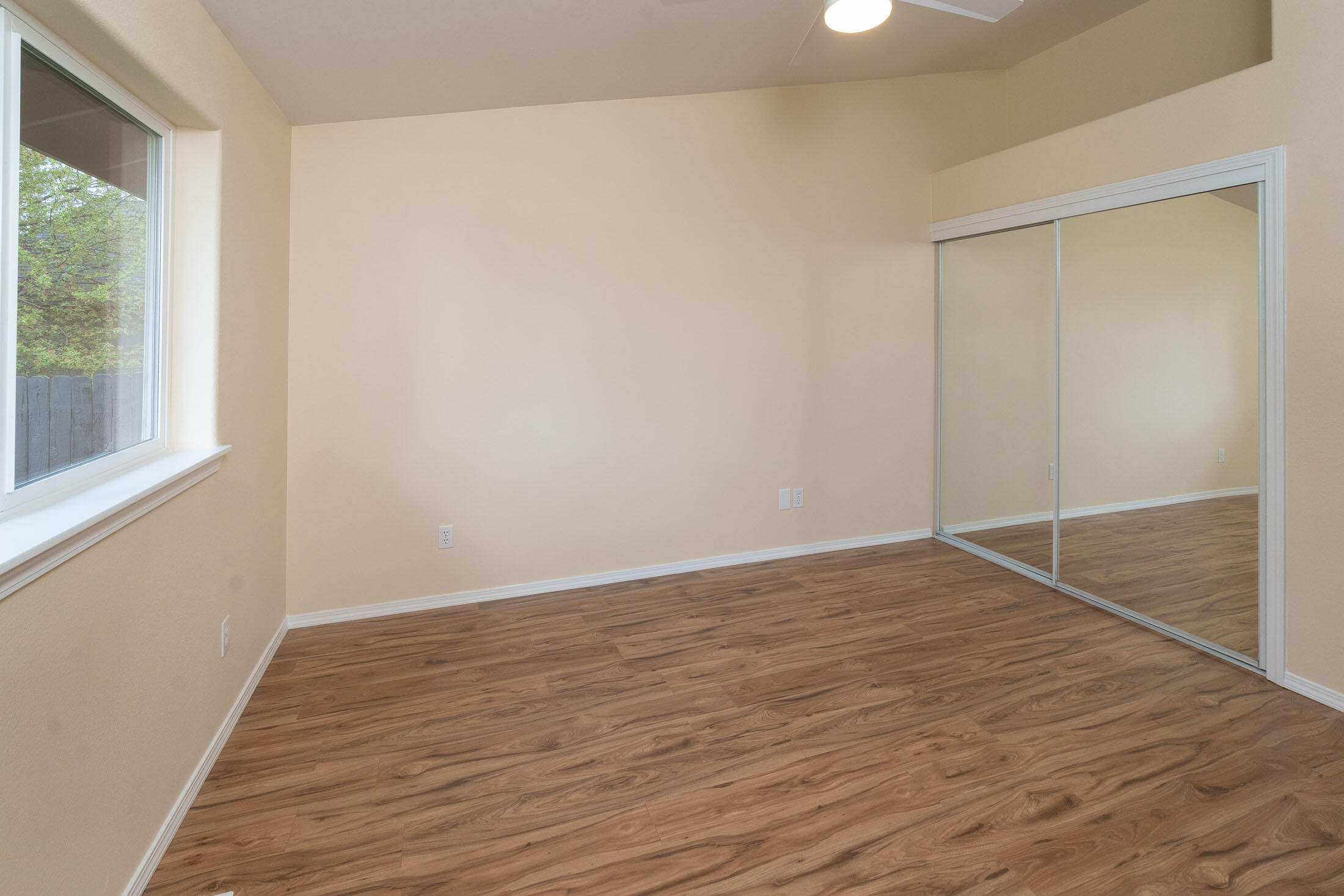 3175 NE Saber Drive