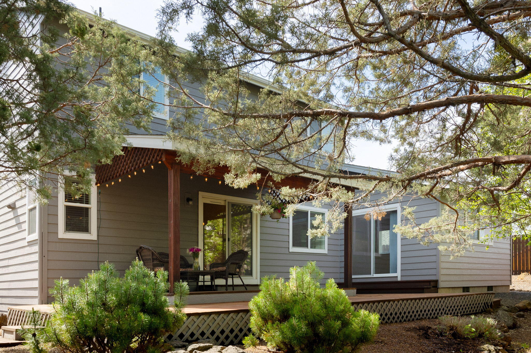 2277 NE Scarlet Court