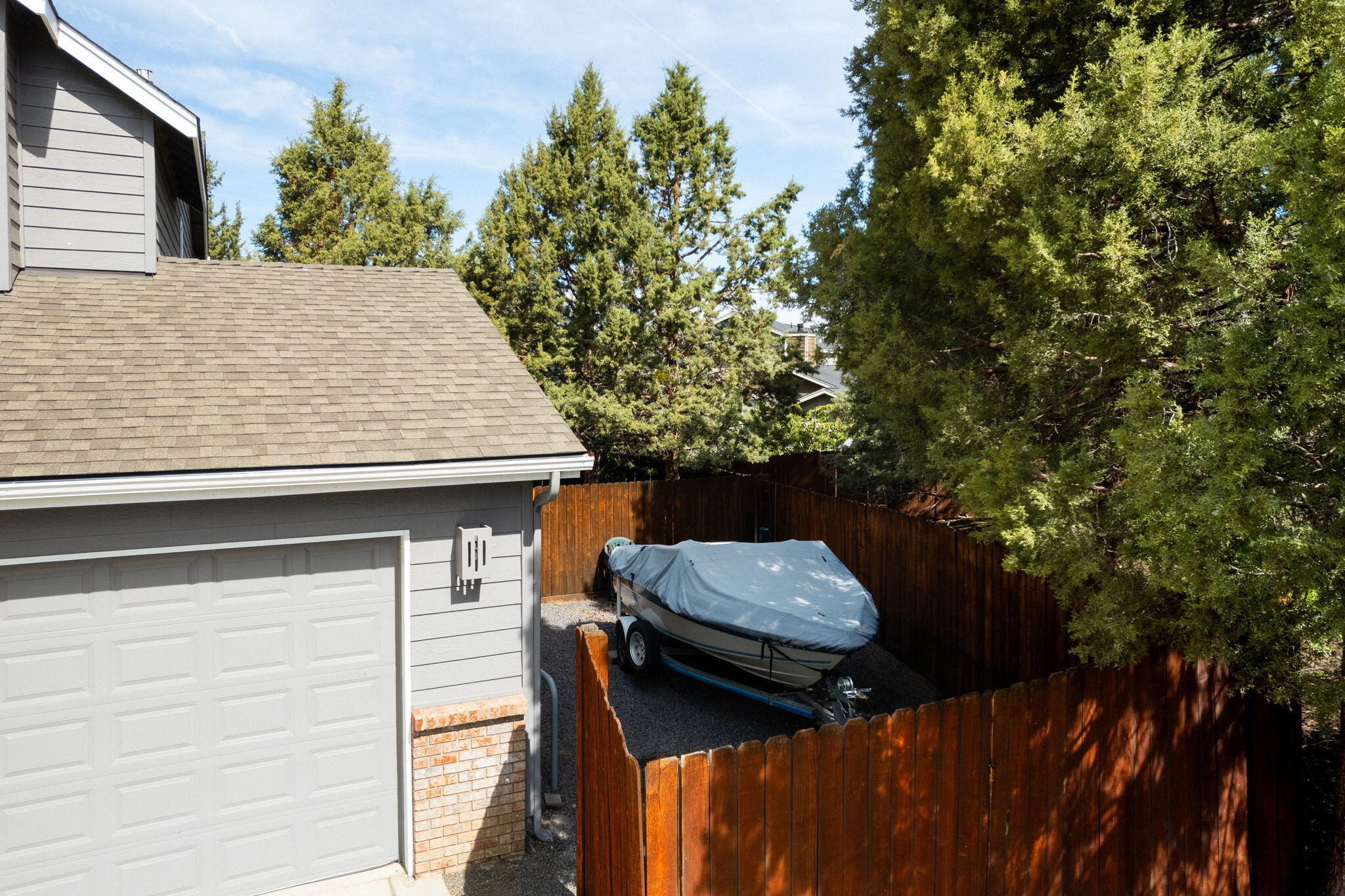 2277 NE Scarlet Court