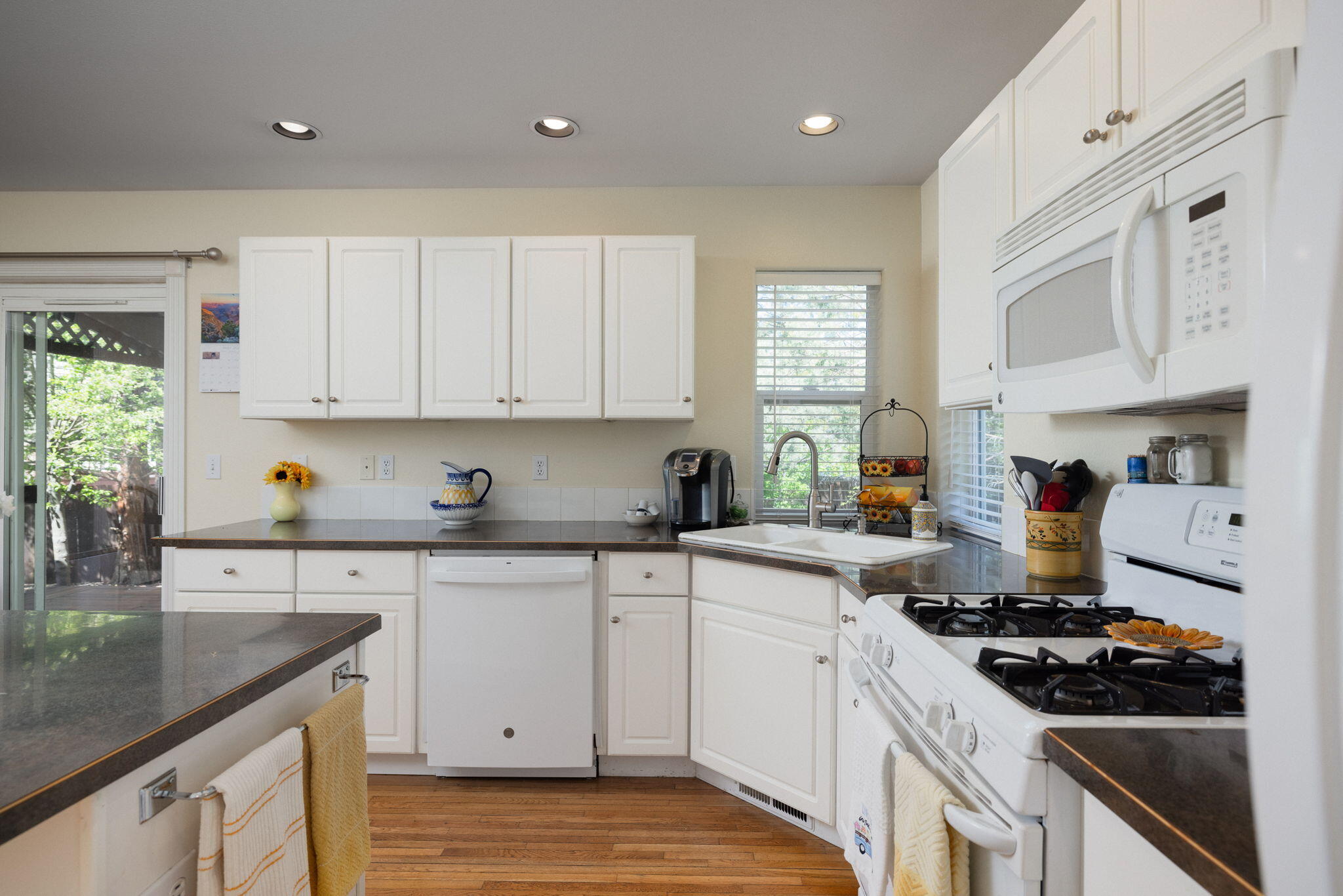 2277 NE Scarlet Court