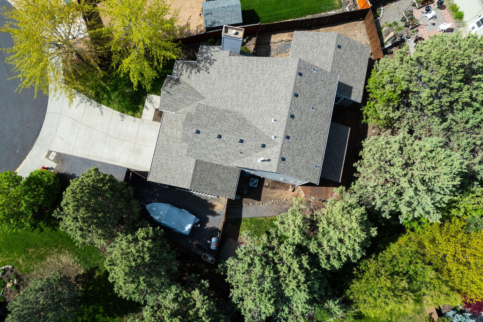 2277 NE Scarlet Court