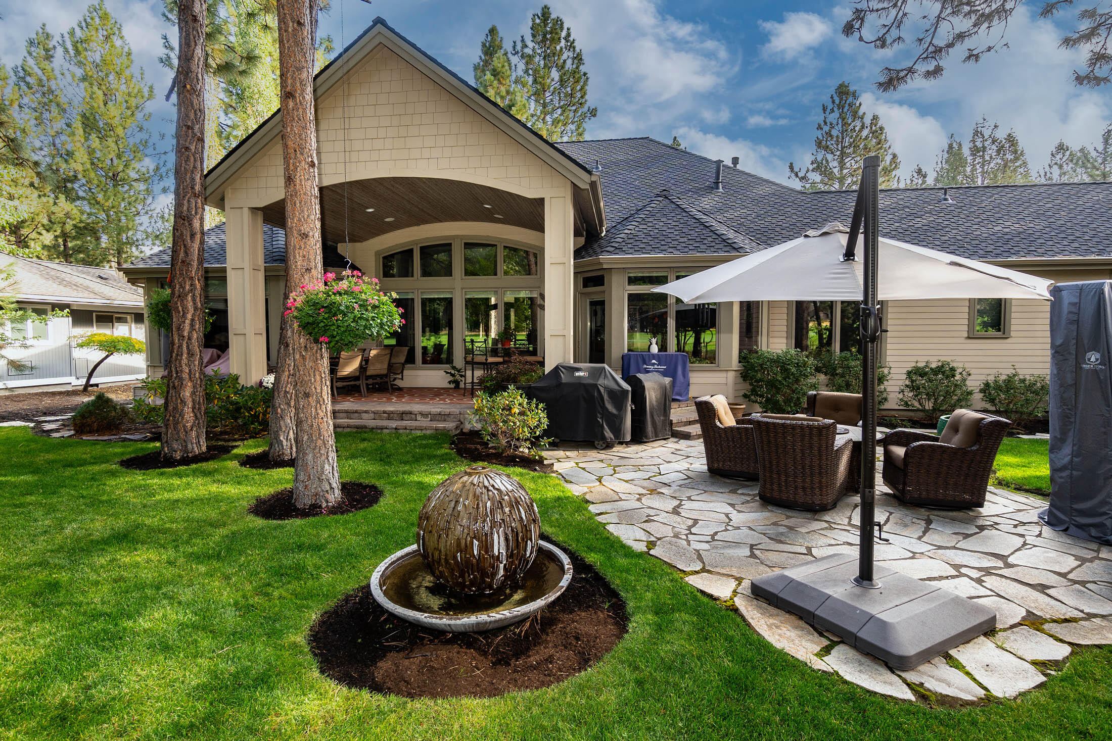 2721 NW Champion Circle