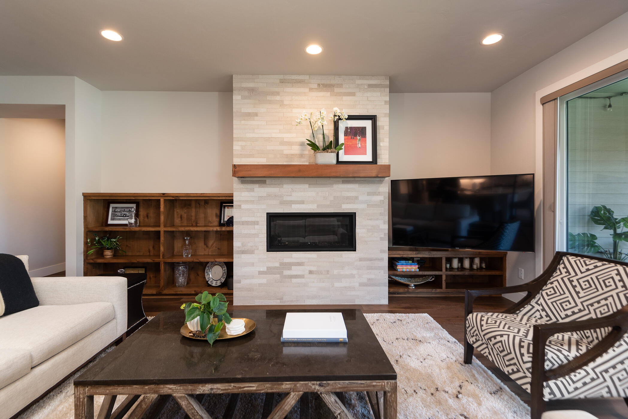 60877 SW Deer Creek Place