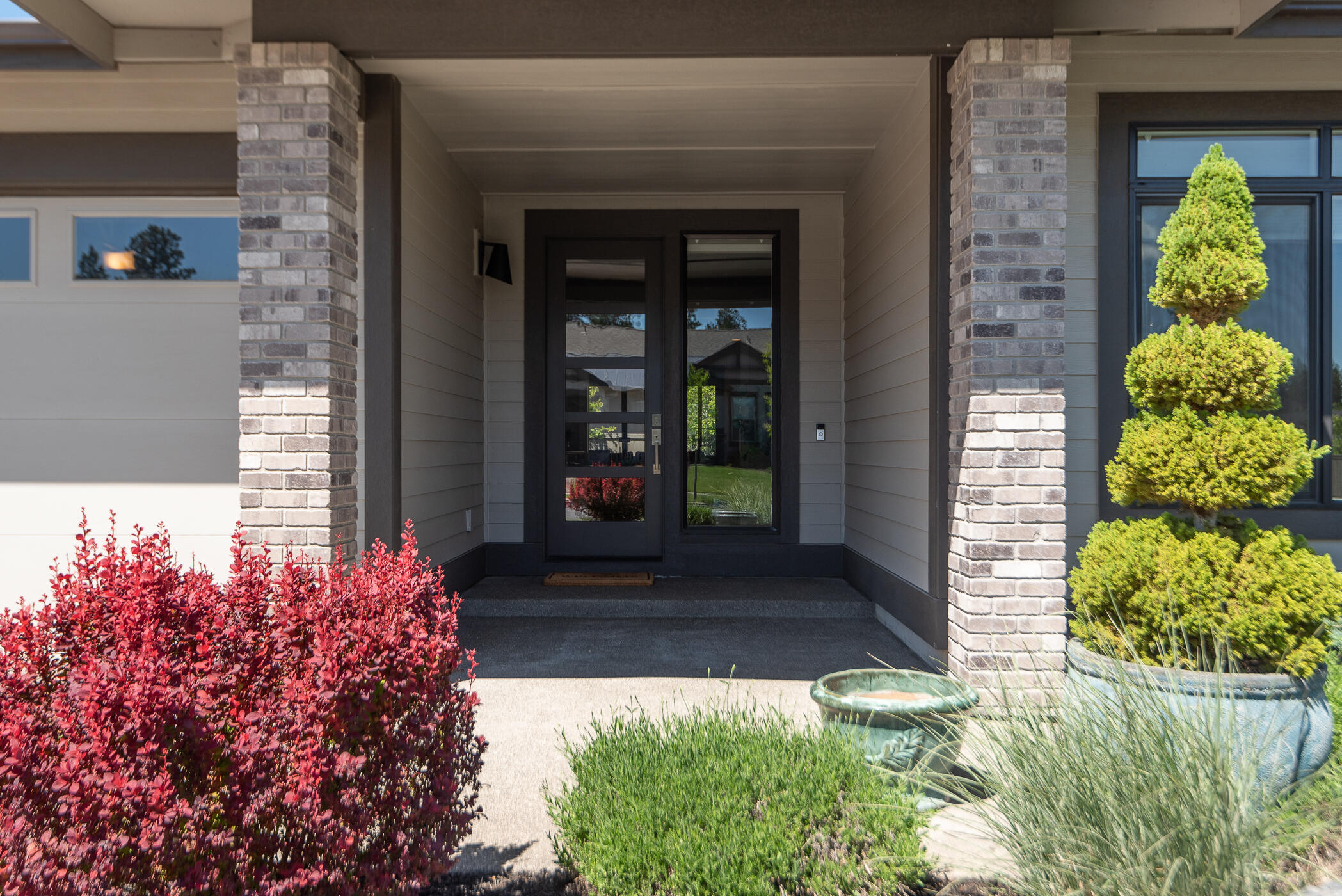 60877 SW Deer Creek Place