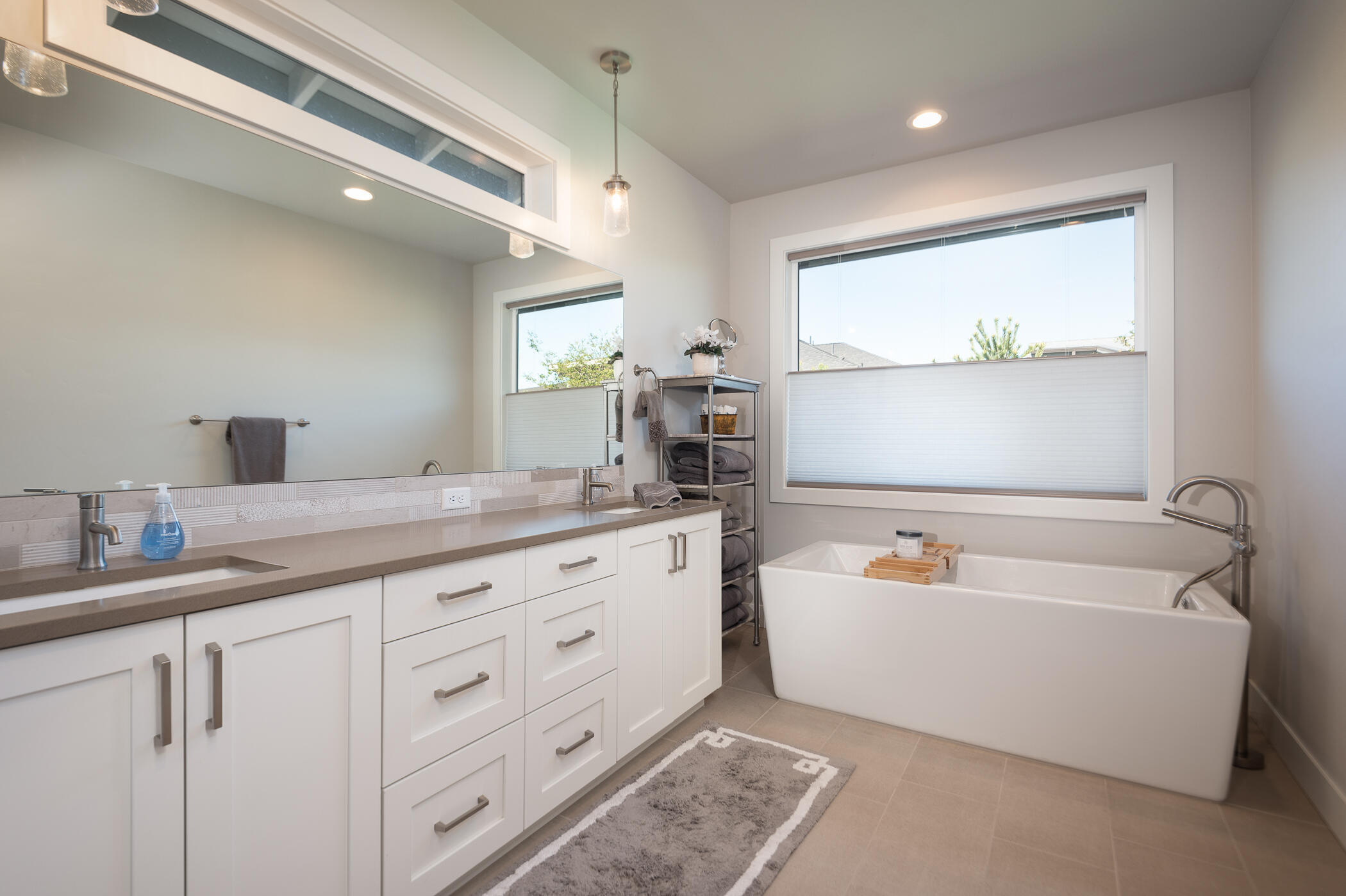 60877 SW Deer Creek Place