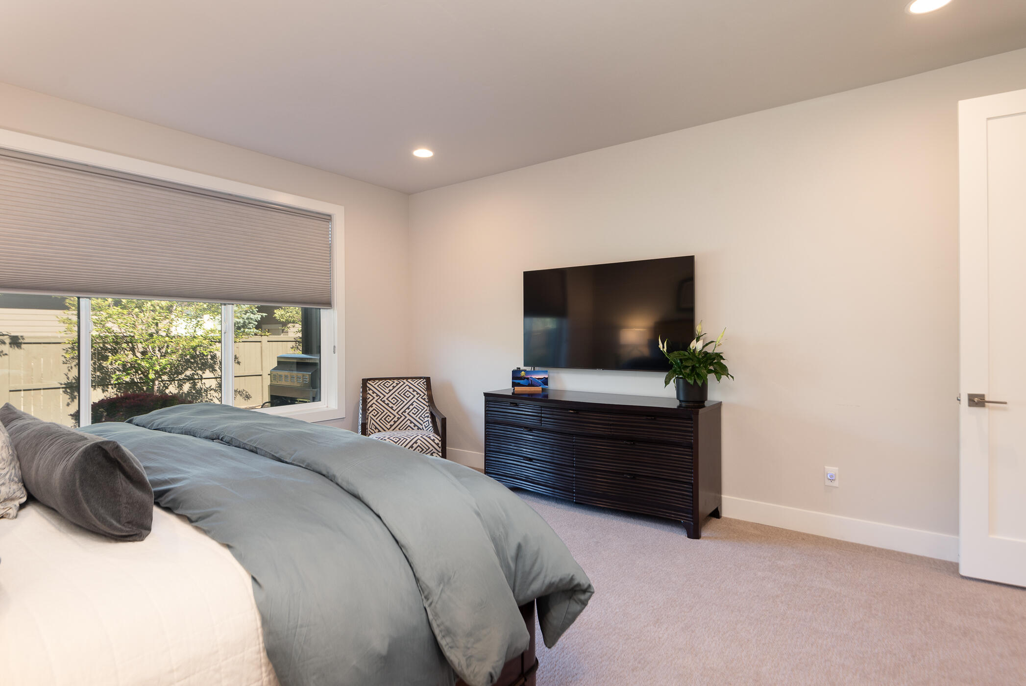 60877 SW Deer Creek Place