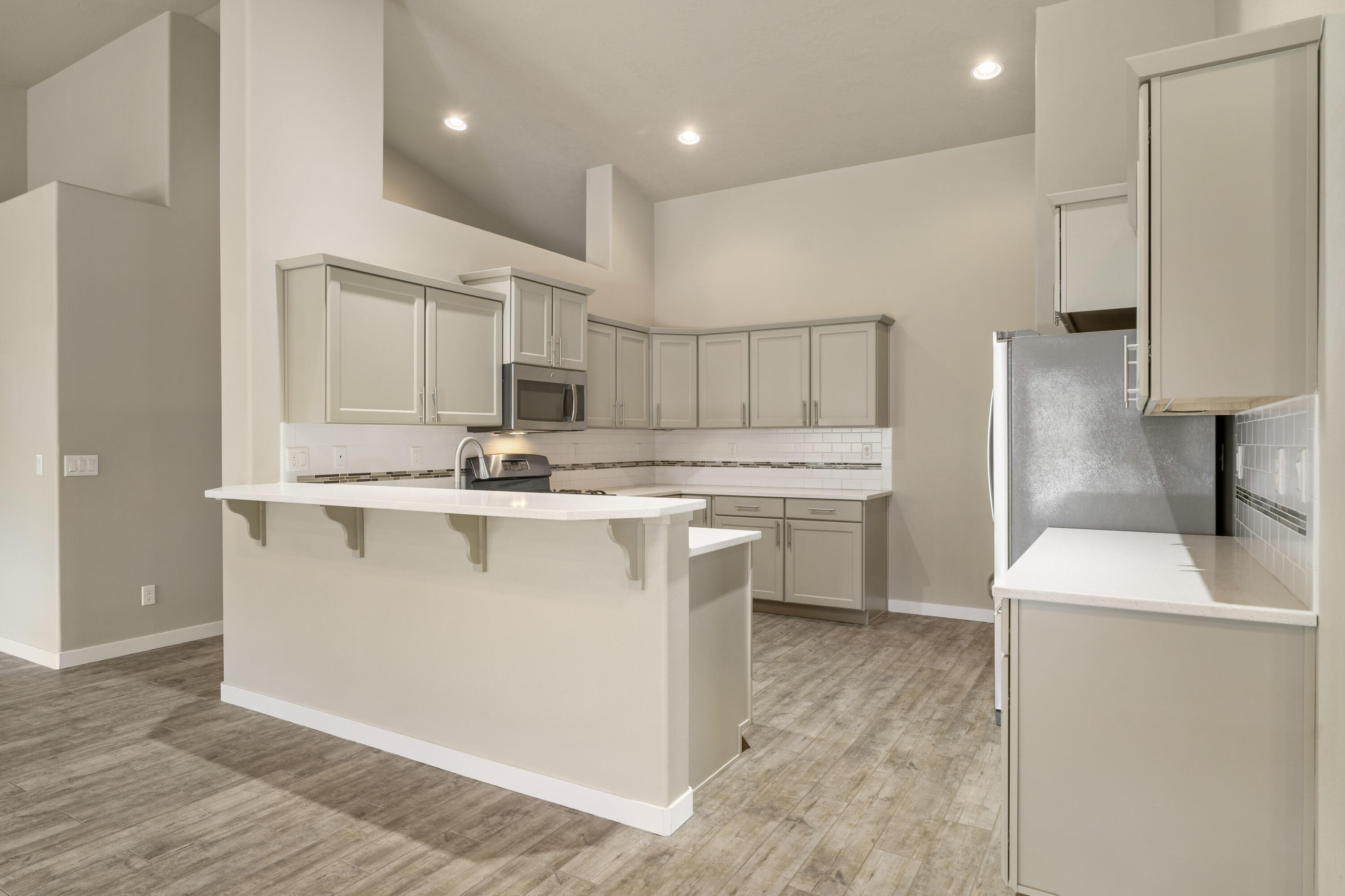 4646 SW Umatilla Avenue