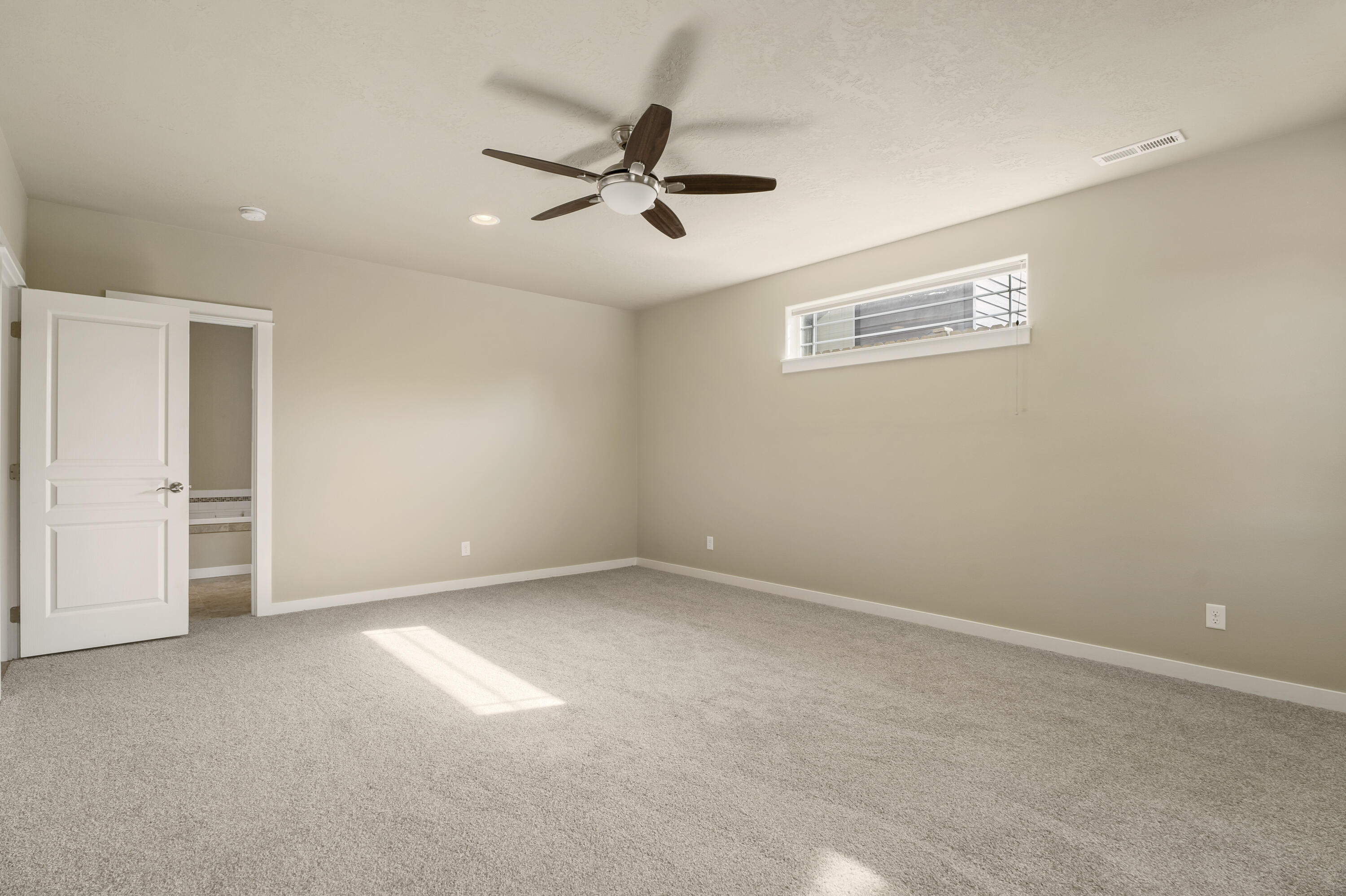 4646 SW Umatilla Avenue