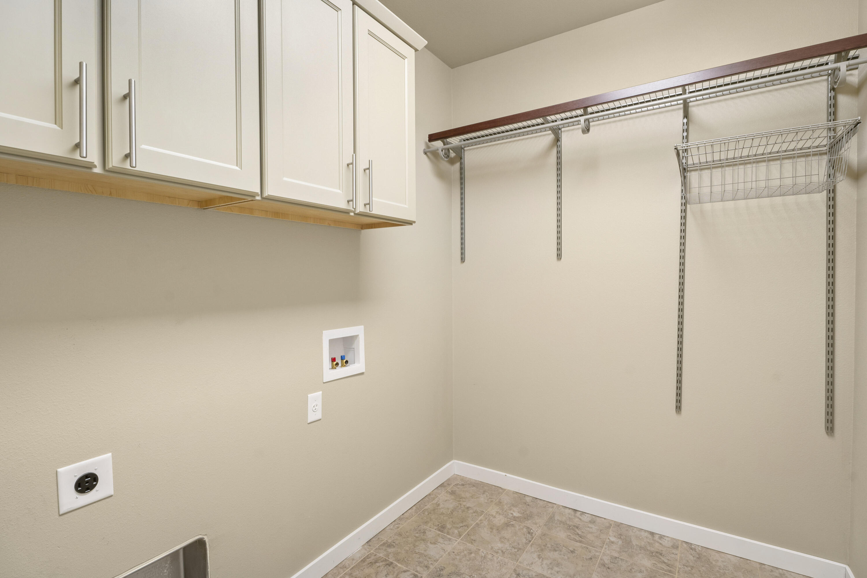 4646 SW Umatilla Avenue