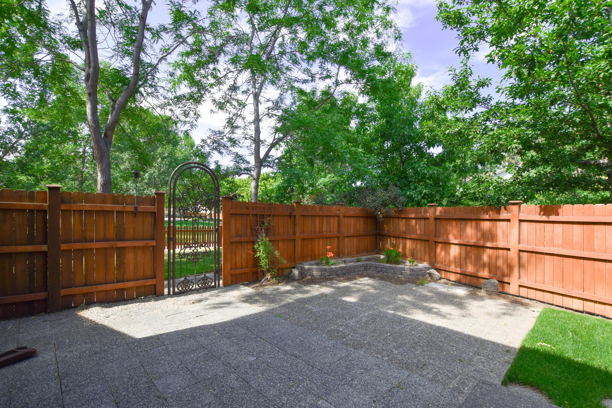 21237 Violet Lane