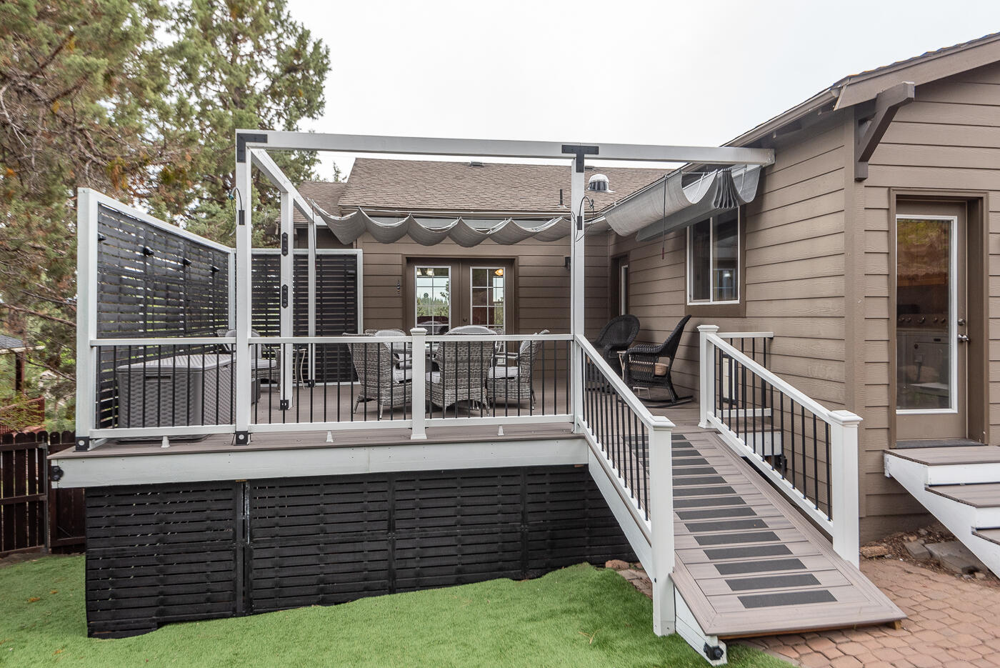 2254 NW Torrey Pines Drive