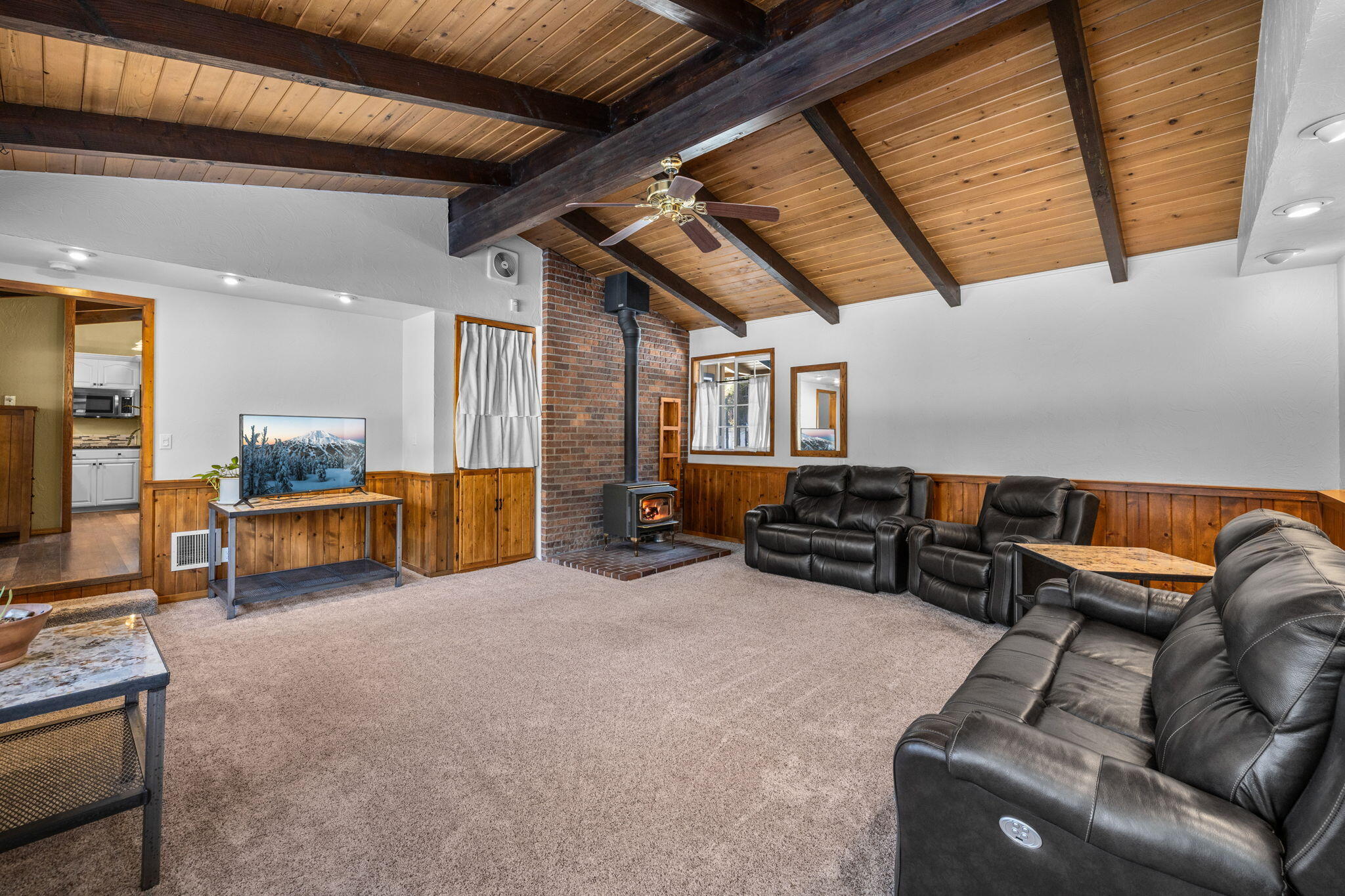 53382 Eagle Lane