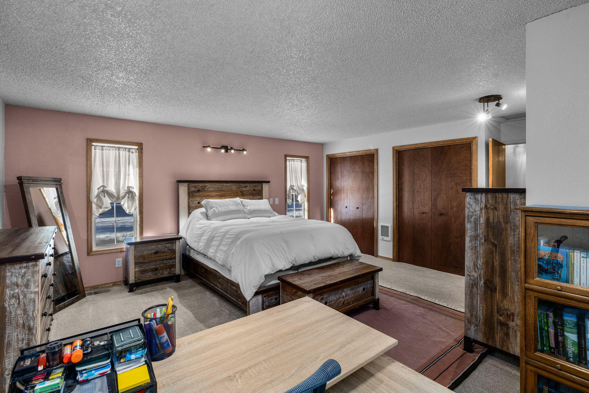 53382 Eagle Lane