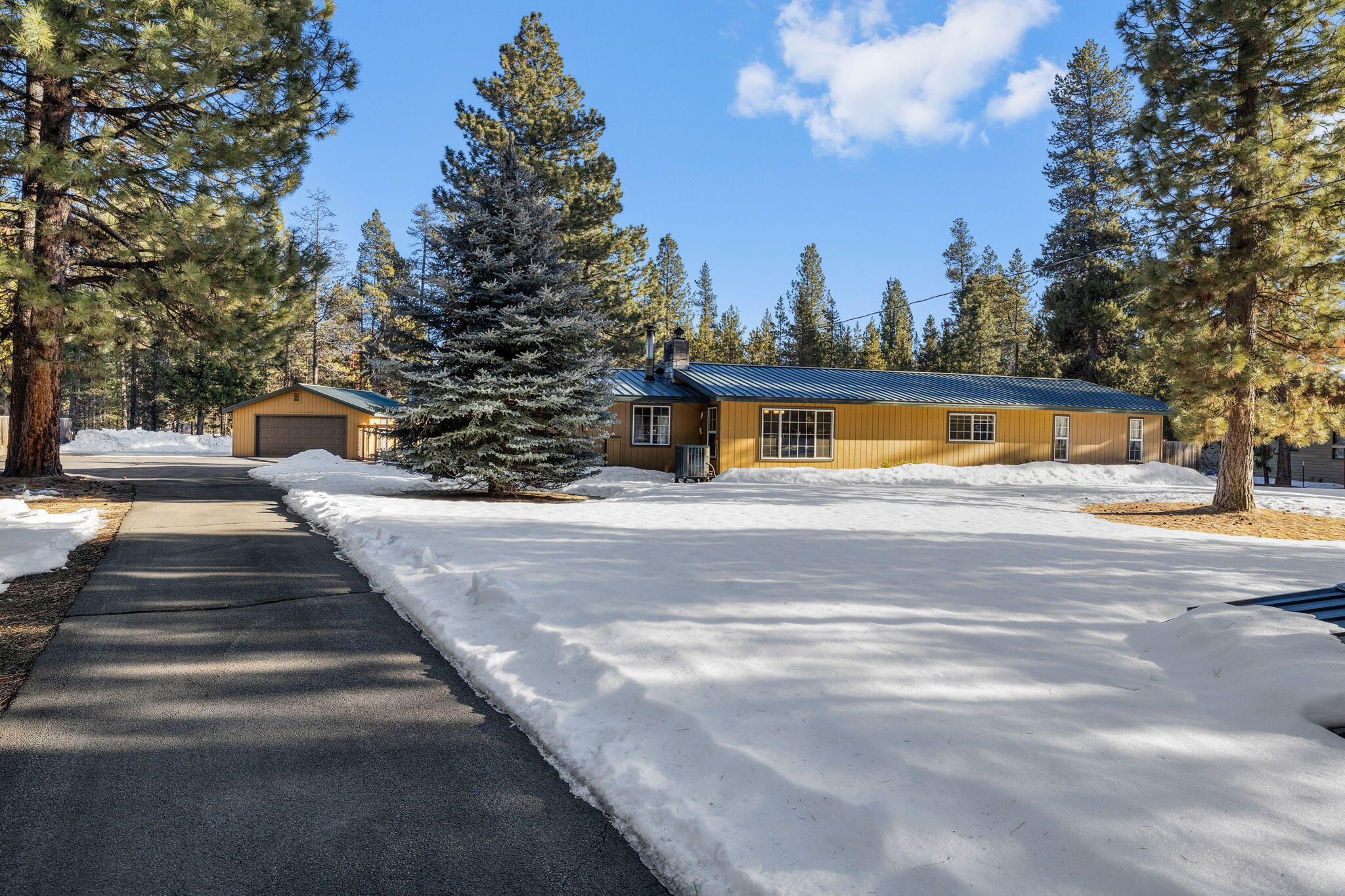 53382 Eagle Lane