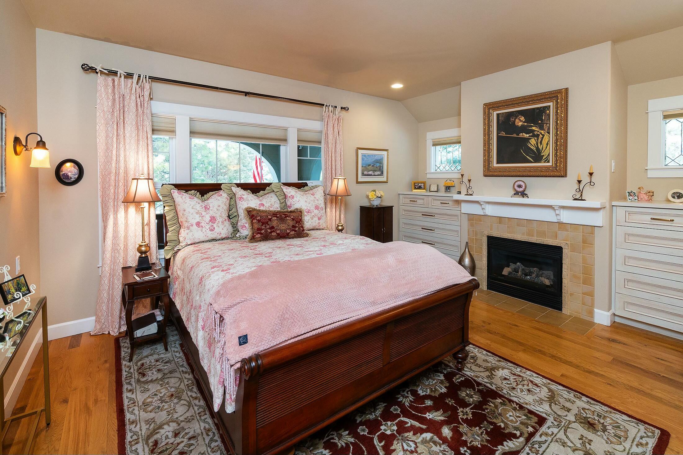 3045 NW Lawrence Court