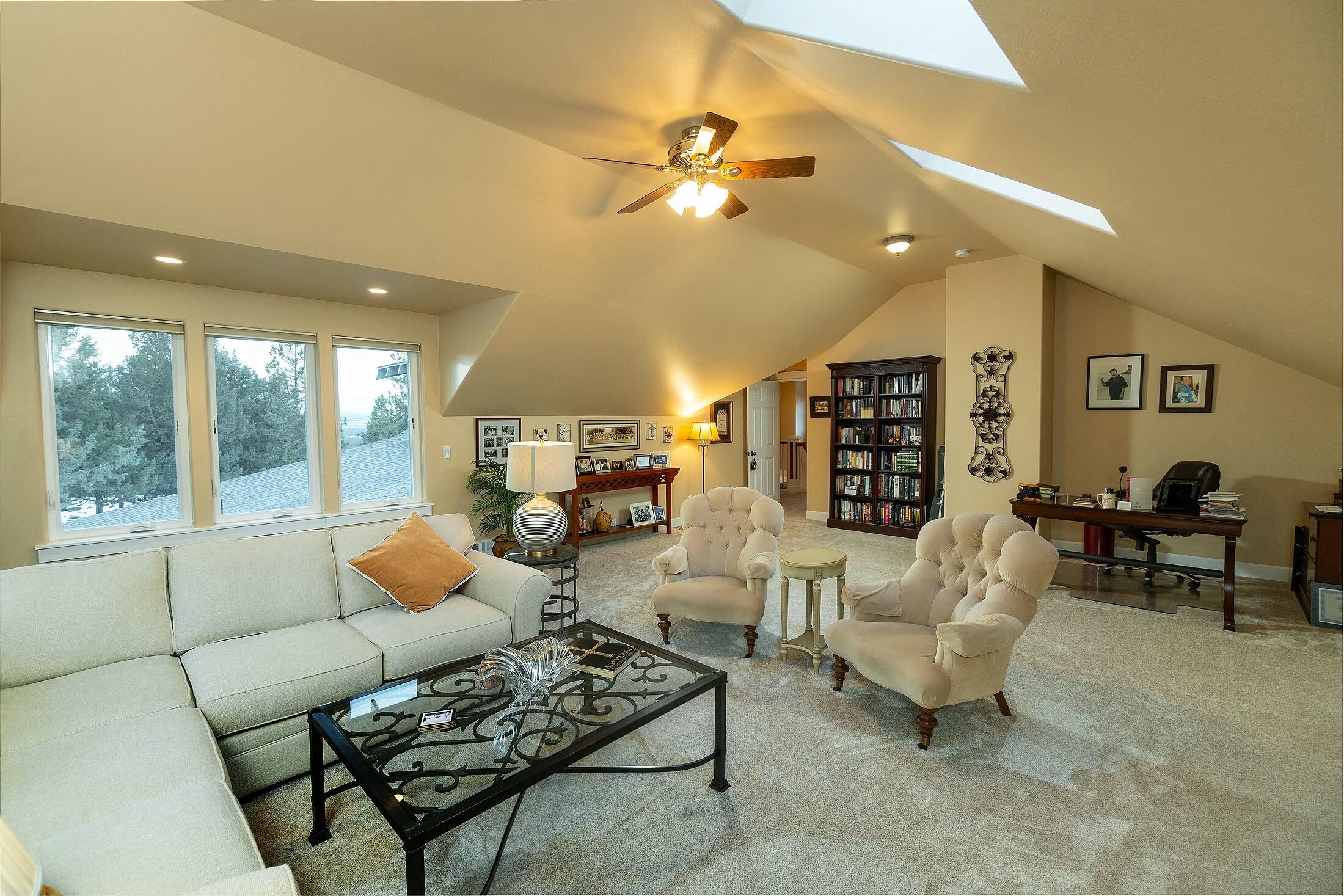 3045 NW Lawrence Court