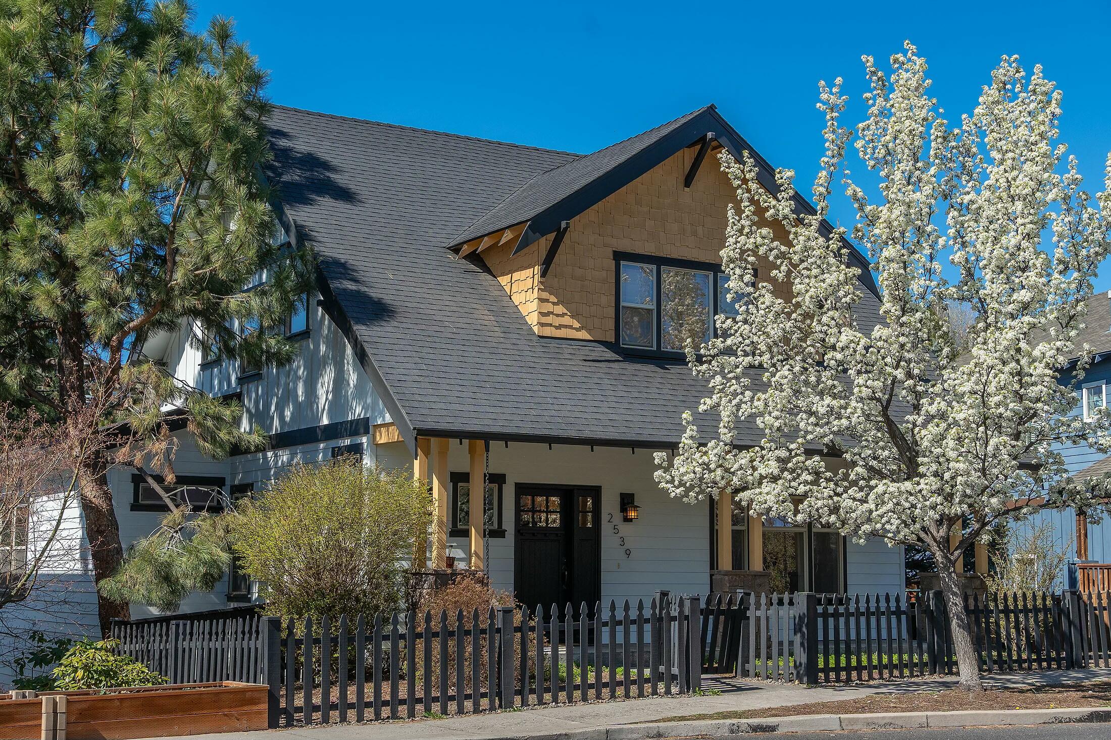 2539 NW Awbrey Road