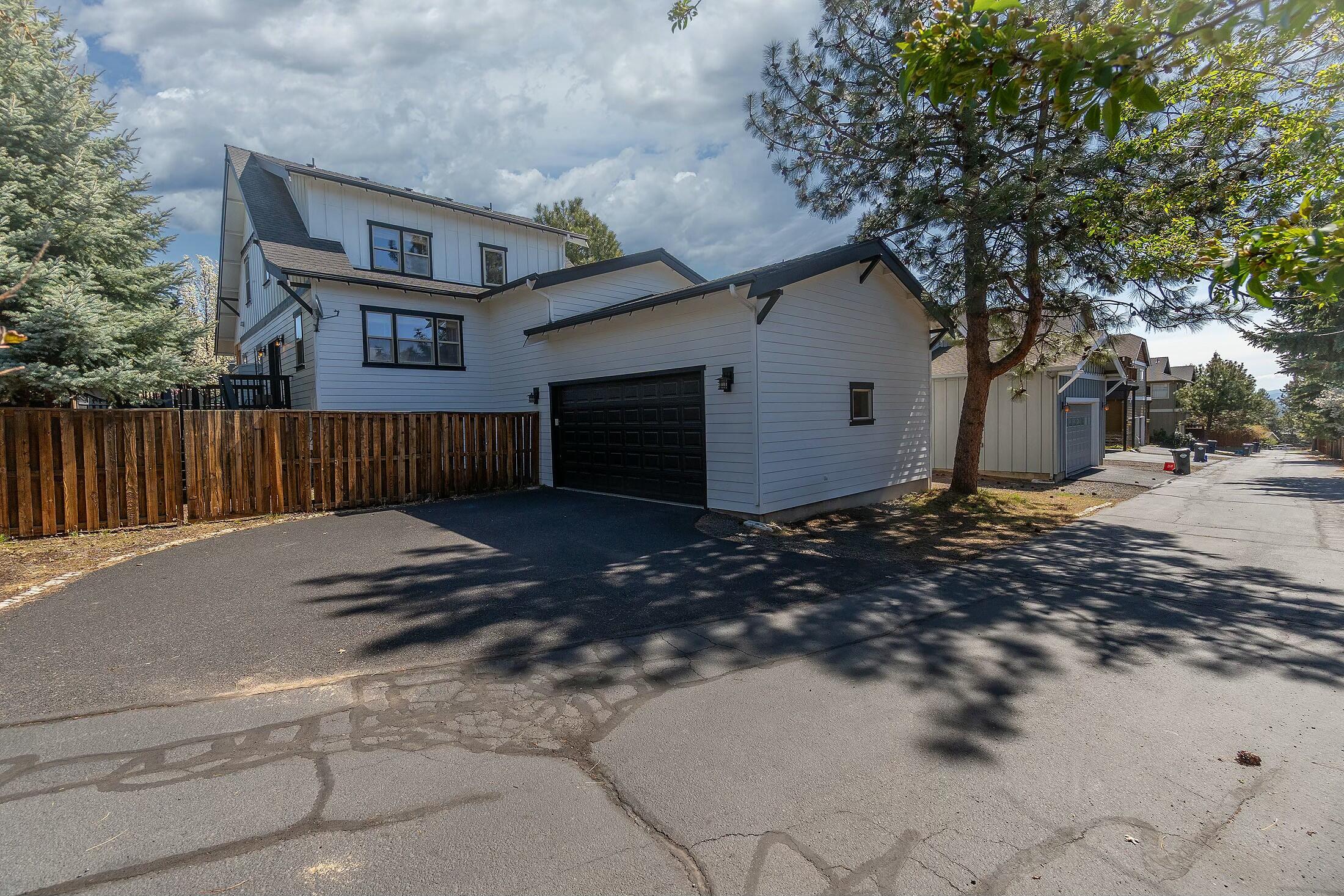 2539 NW Awbrey Road
