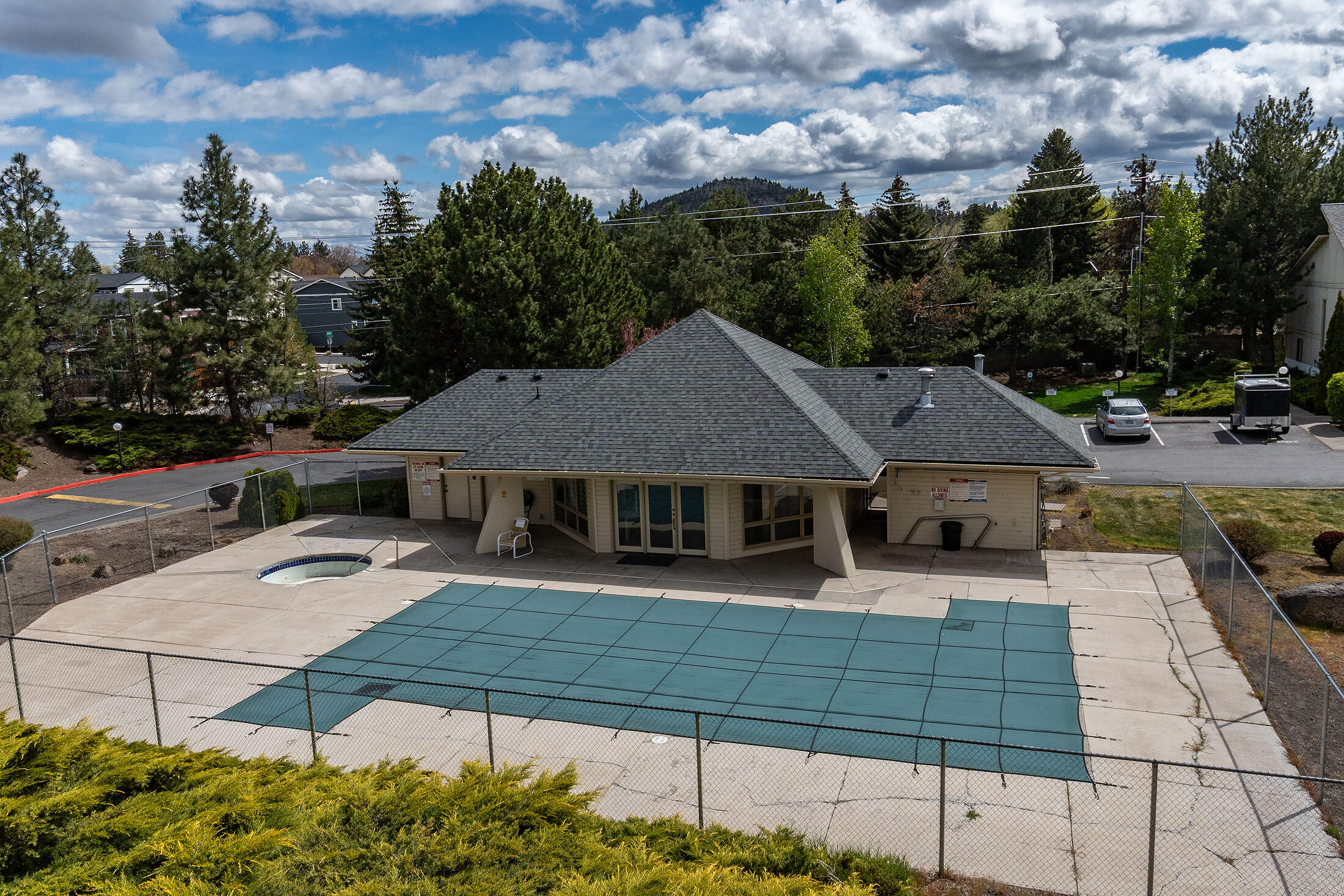 1050 NE Butler Market Road, APT 28