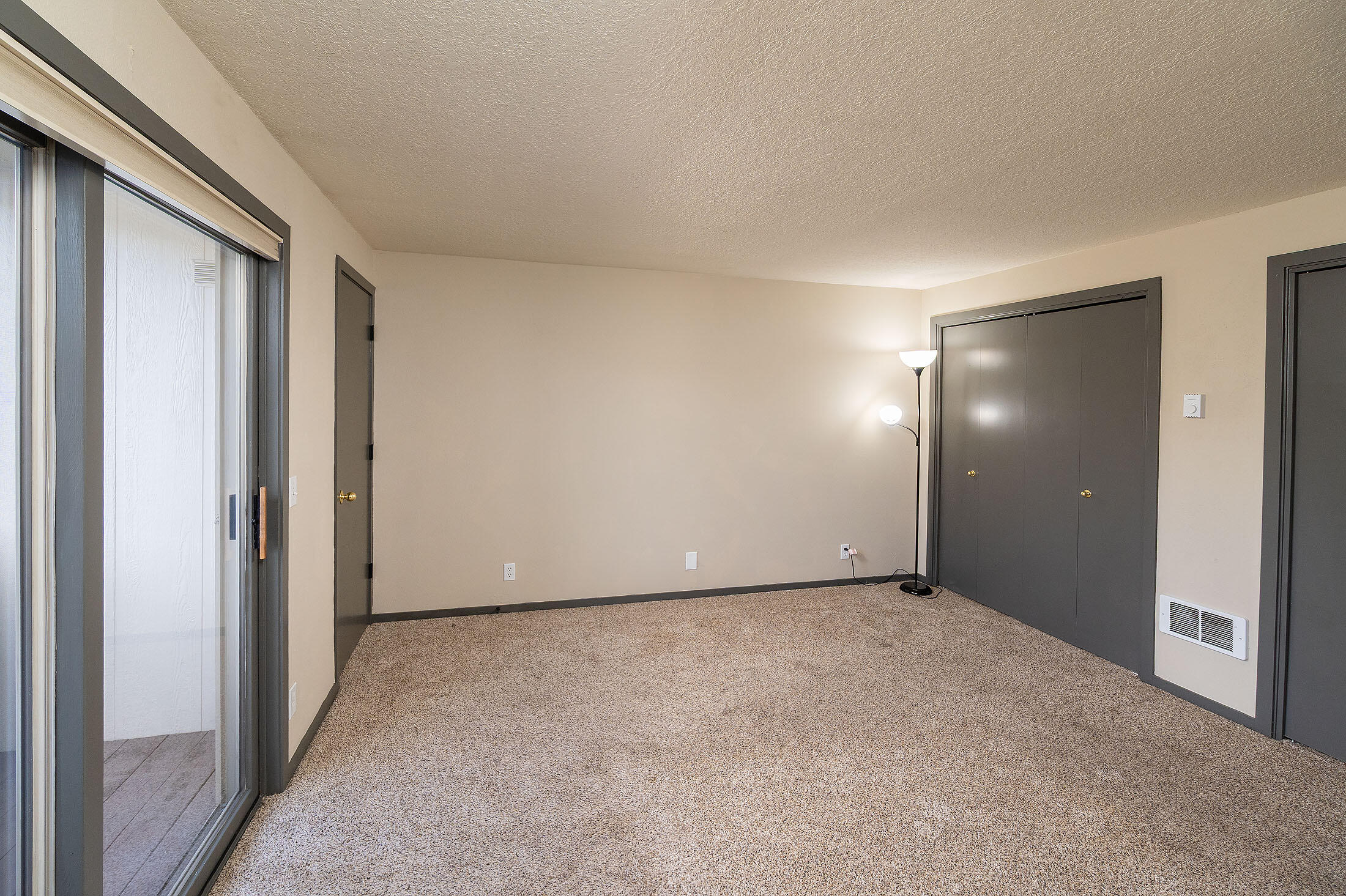 1050 NE Butler Market Road, APT 28