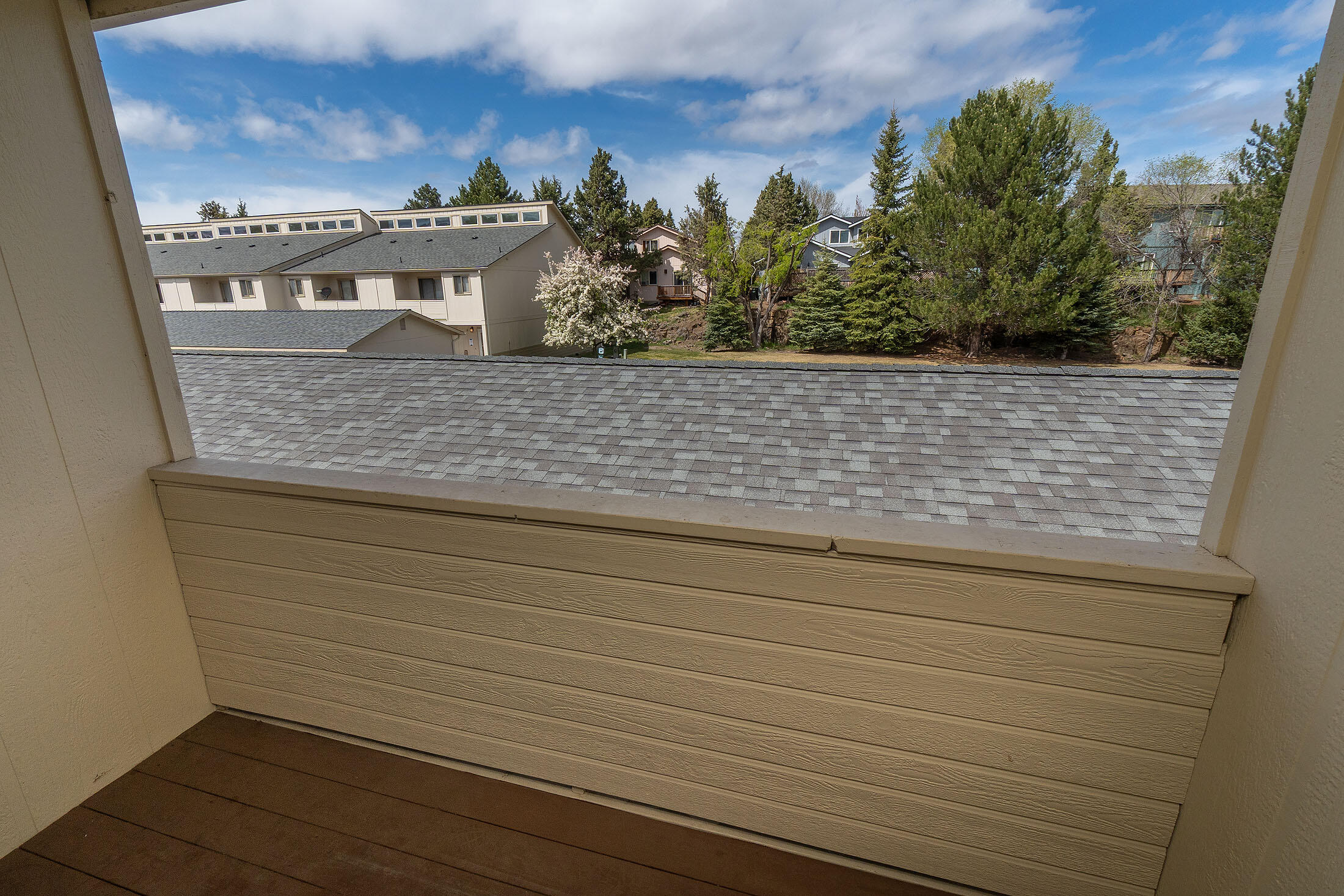 1050 NE Butler Market Road, APT 28