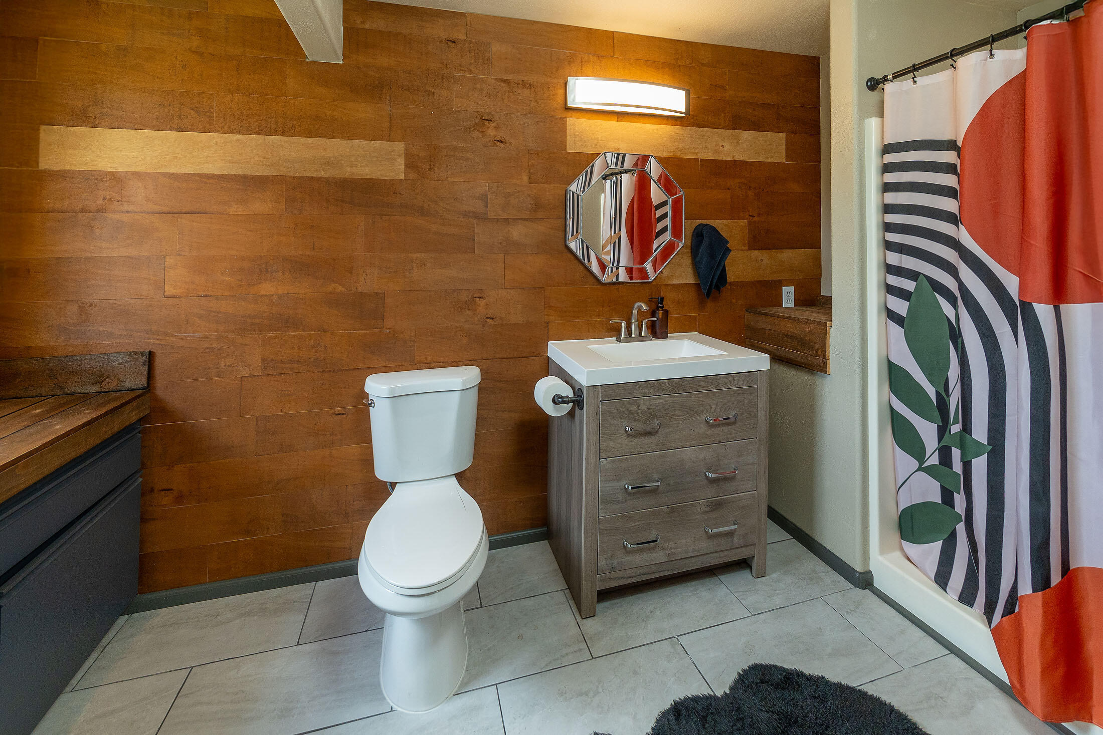 1050 NE Butler Market Road, APT 28