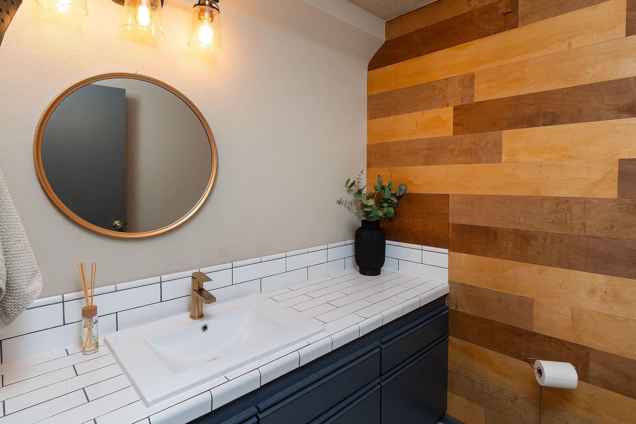 1050 NE Butler Market Road, APT 28