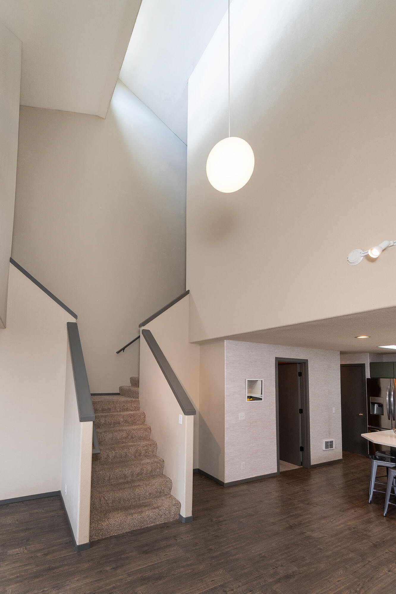 1050 NE Butler Market Road, APT 28