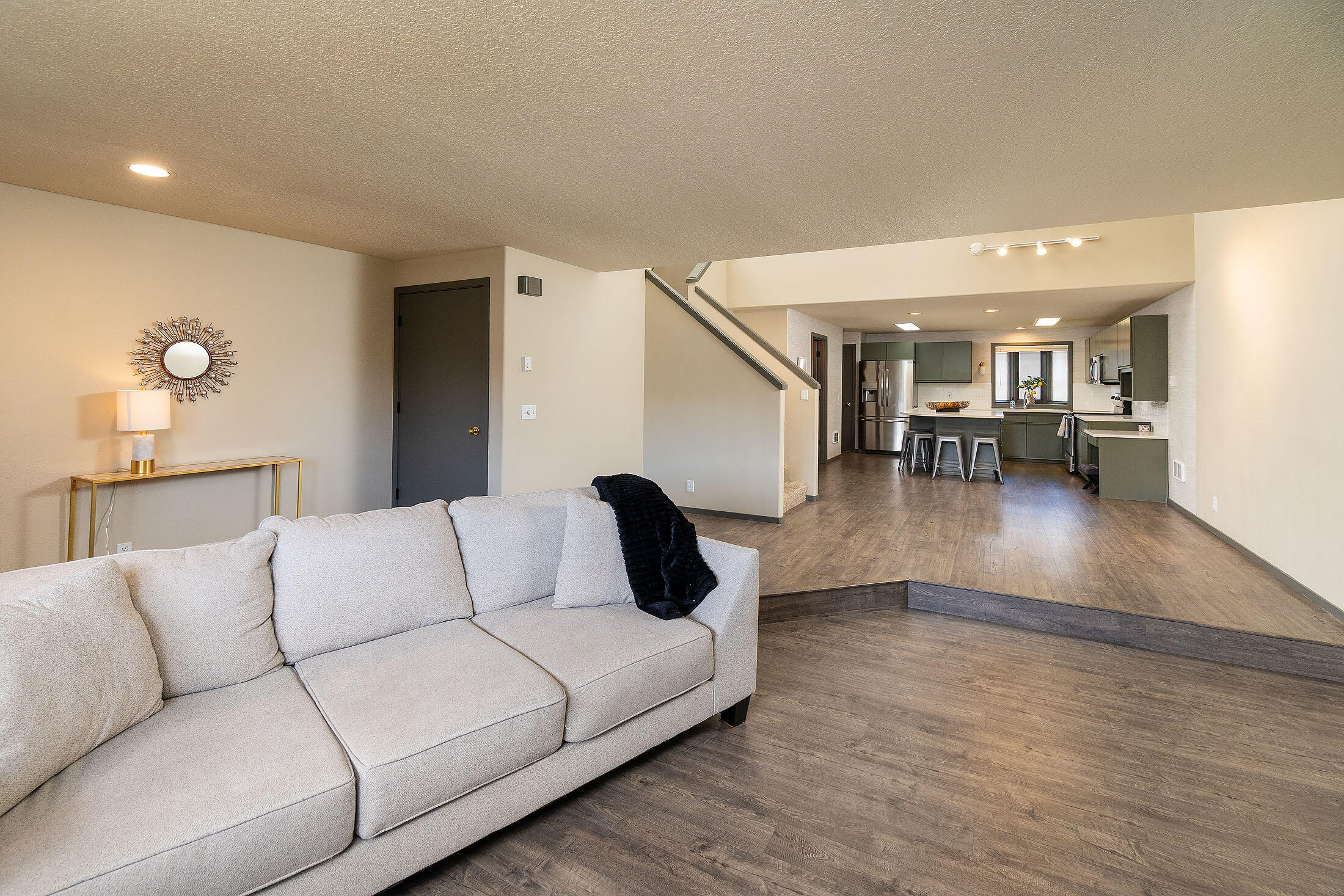 1050 NE Butler Market Road, APT 28