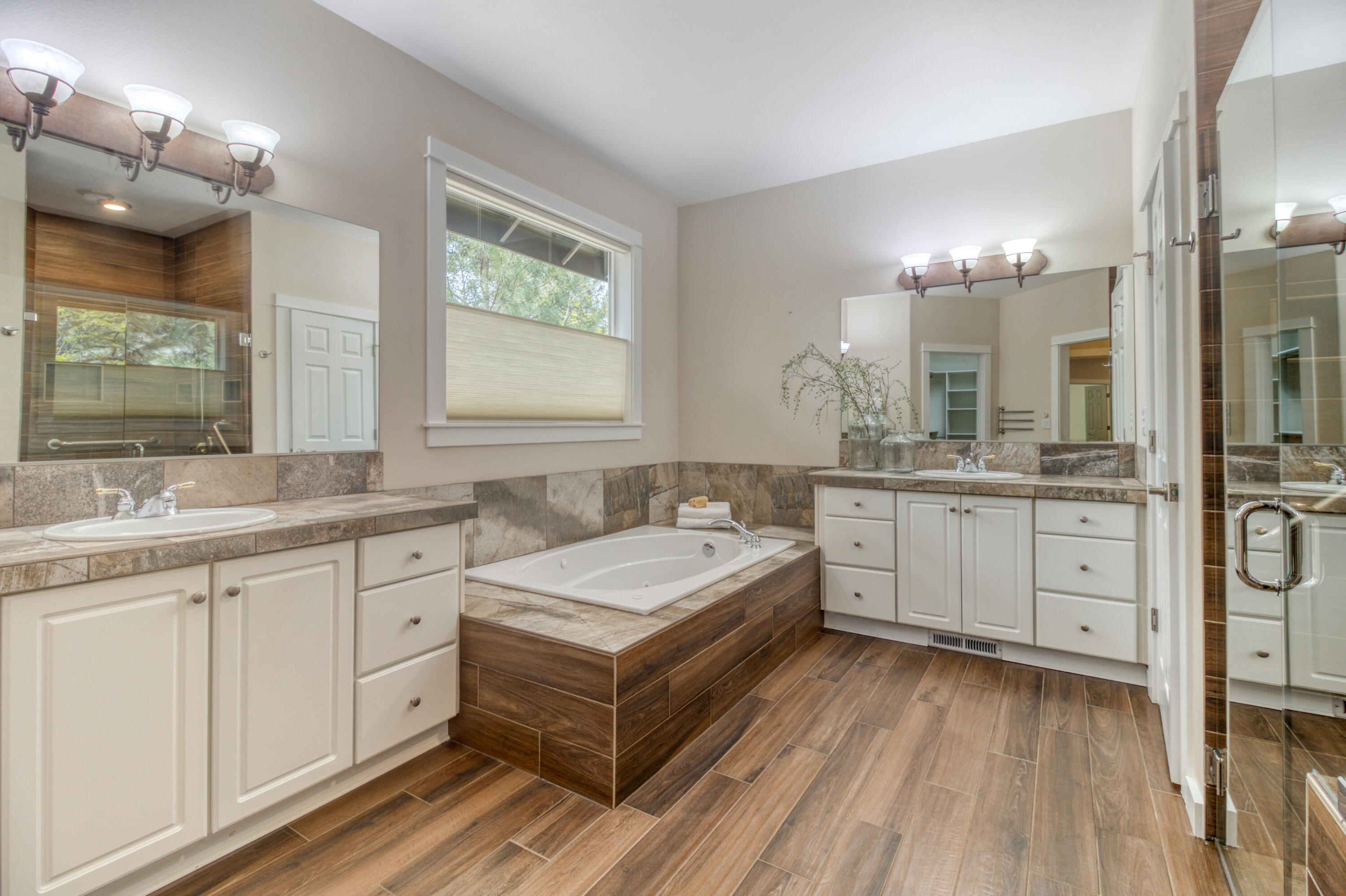 3290 NW Massey Drive