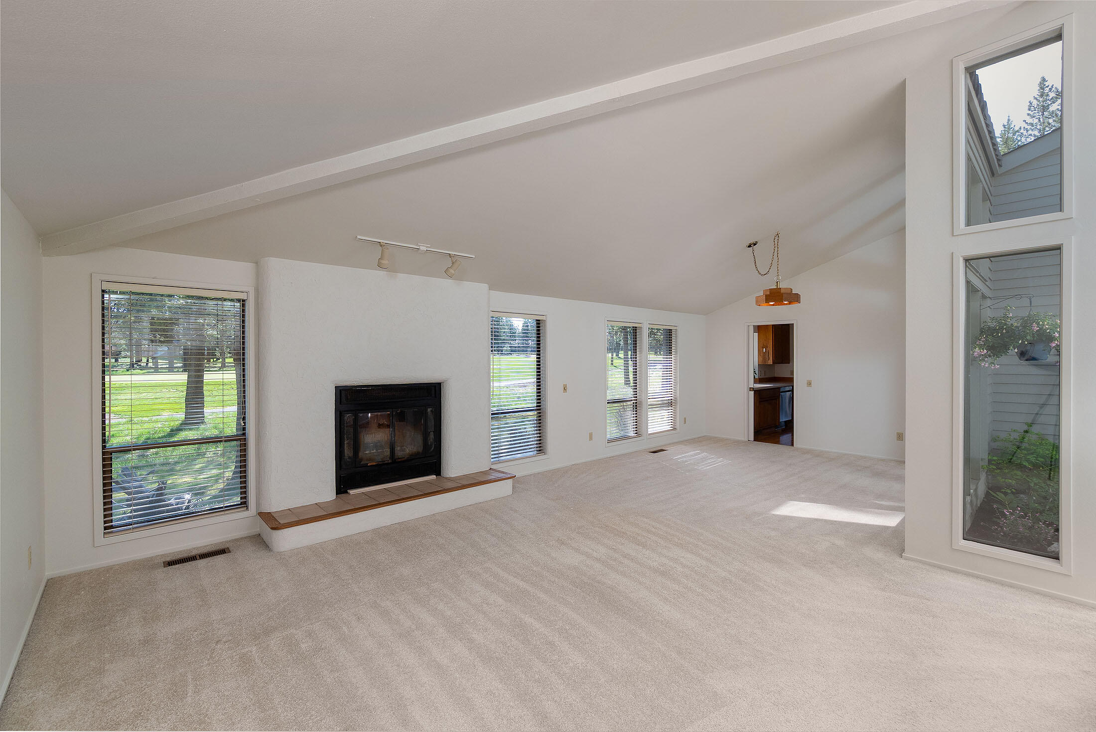 58094 Five Iron Lane, 1