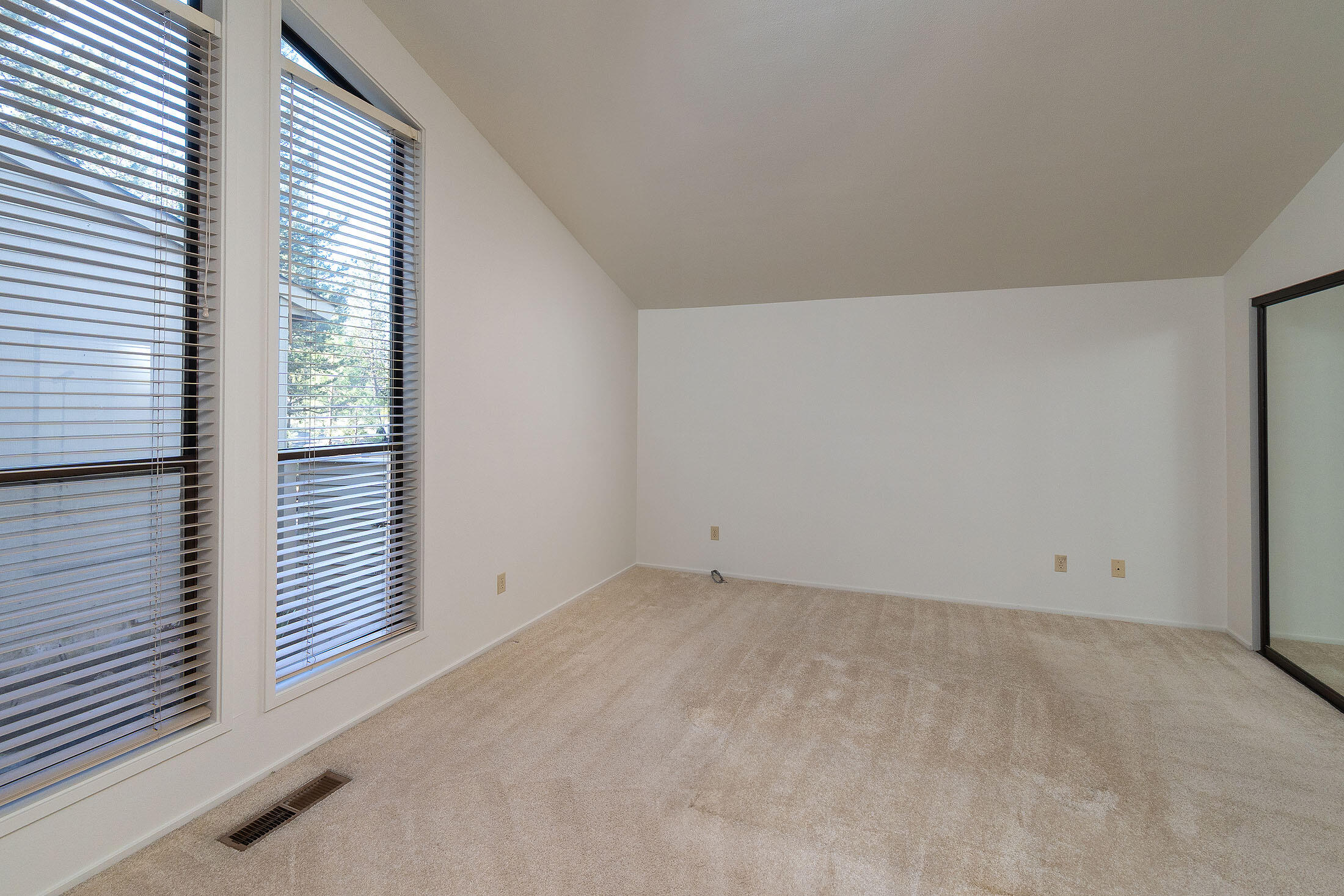 58094 Five Iron Lane, 1